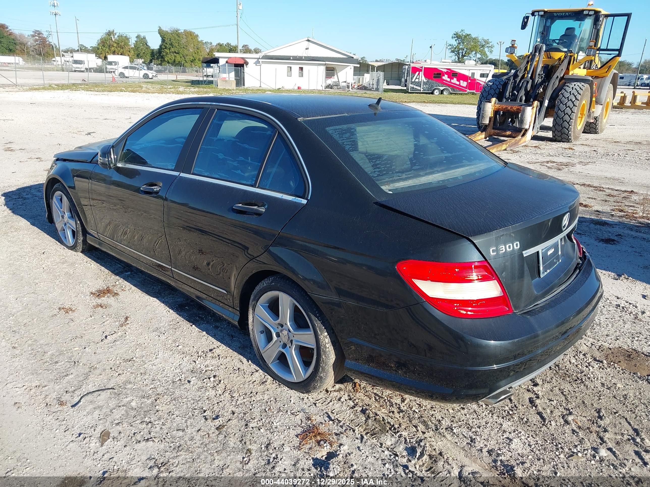 MERCEDES-BENZ C image 3