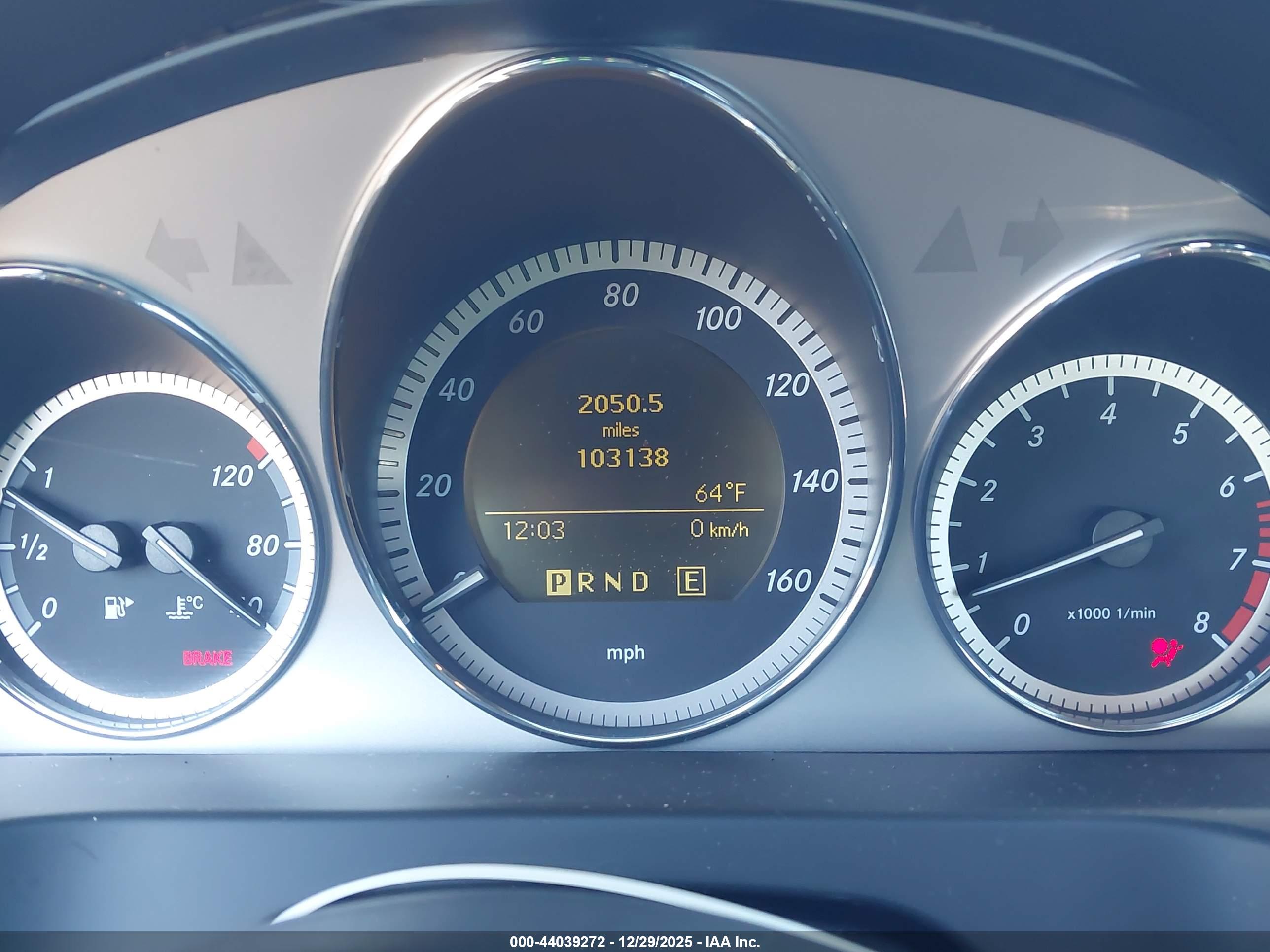 MERCEDES-BENZ C image 7