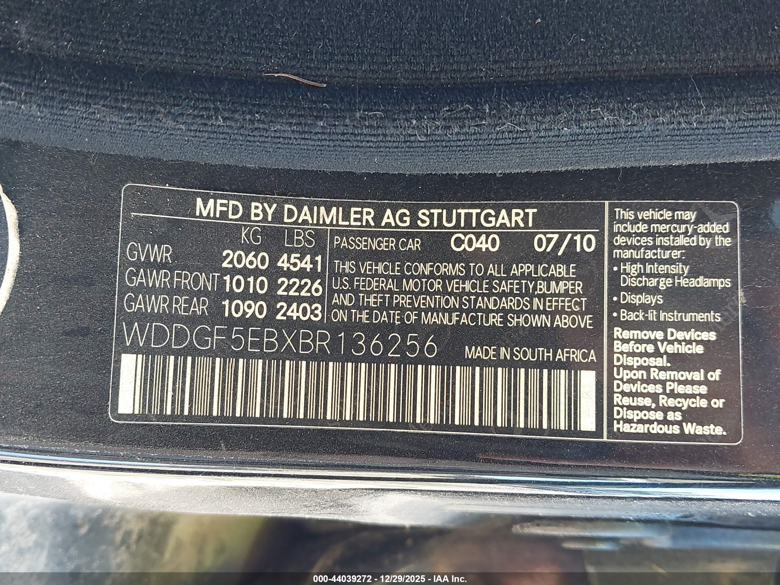 MERCEDES-BENZ C image 9