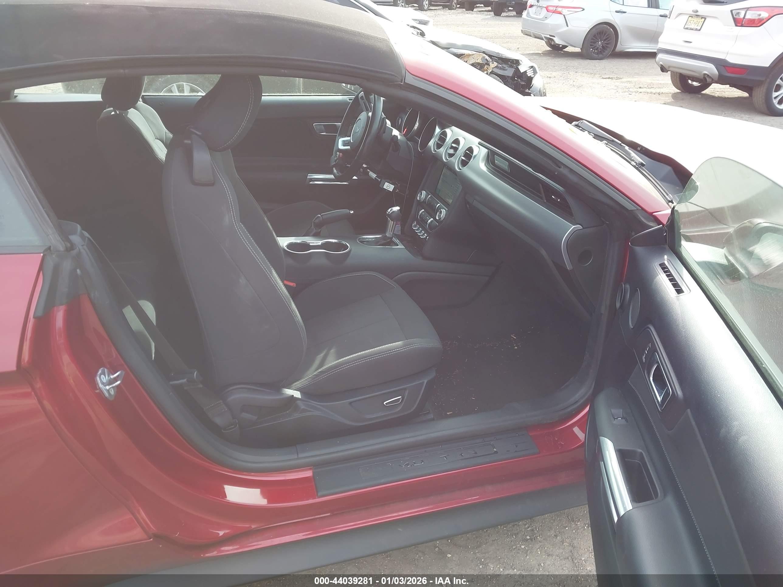 FORD MUSTANG image 5