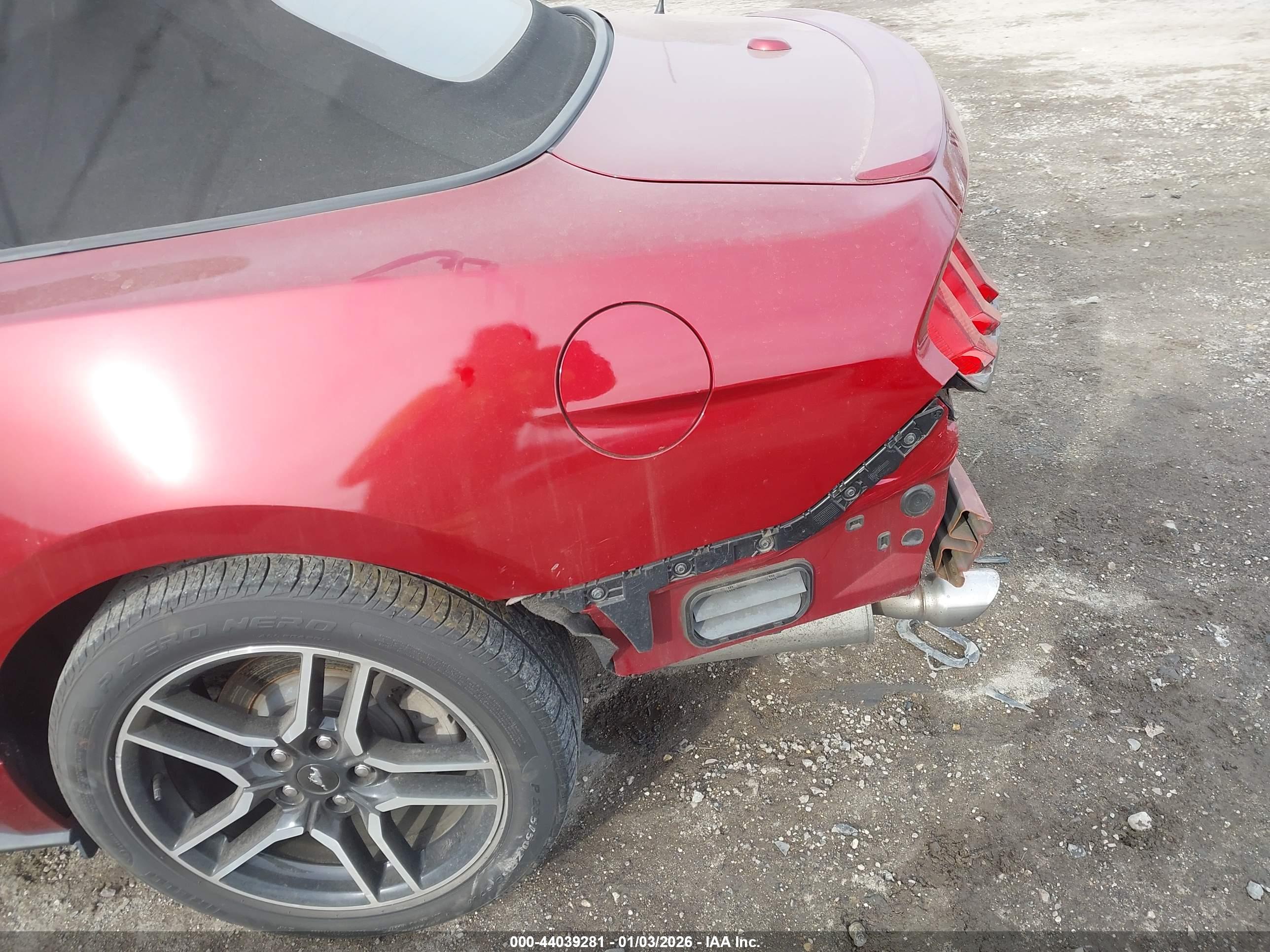 FORD MUSTANG image 6
