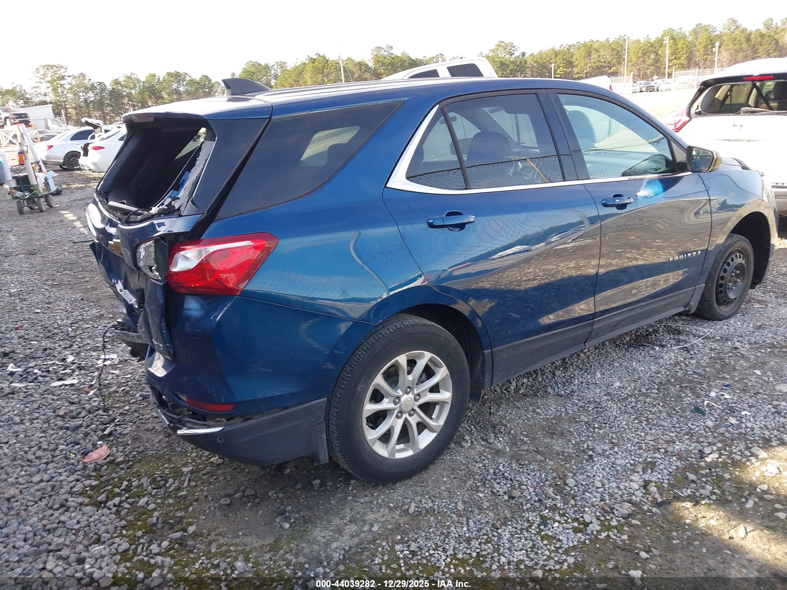 CHEVROLET EQUINOX image 4