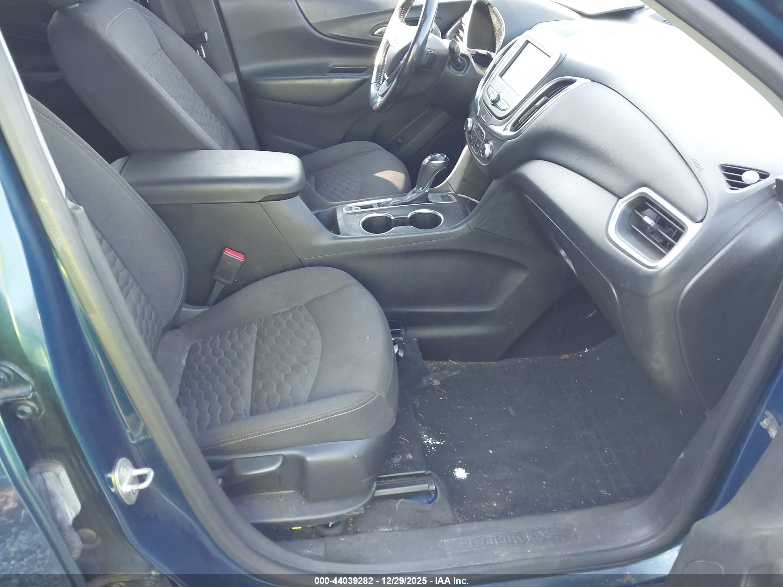 CHEVROLET EQUINOX image 5