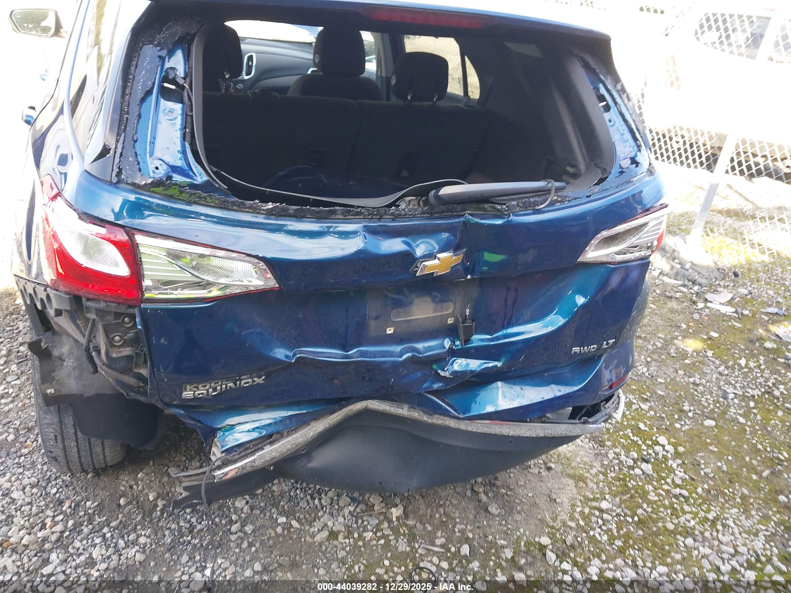 CHEVROLET EQUINOX image 6