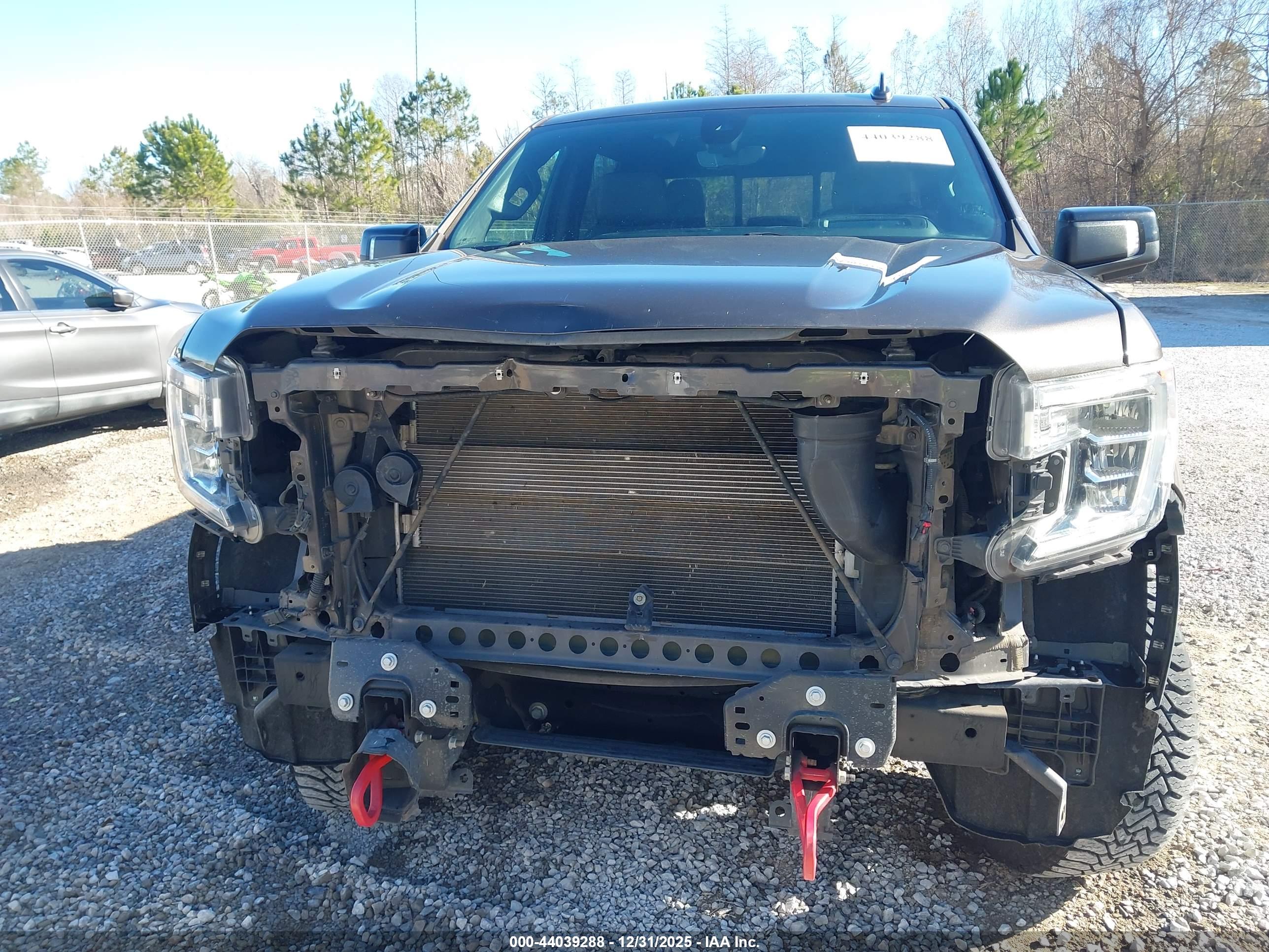 GMC SIERRA image 6