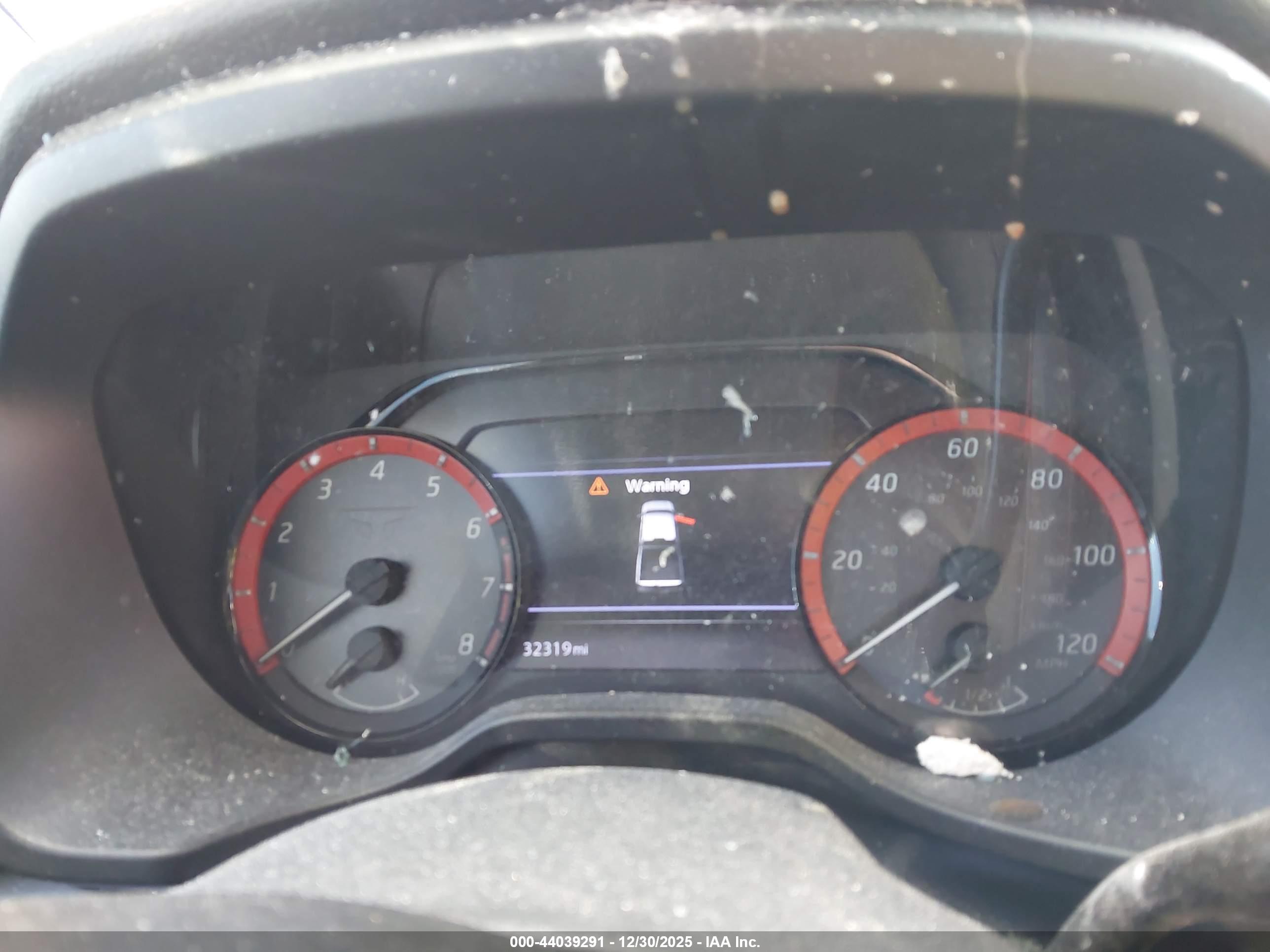 NISSAN TITAN image 7