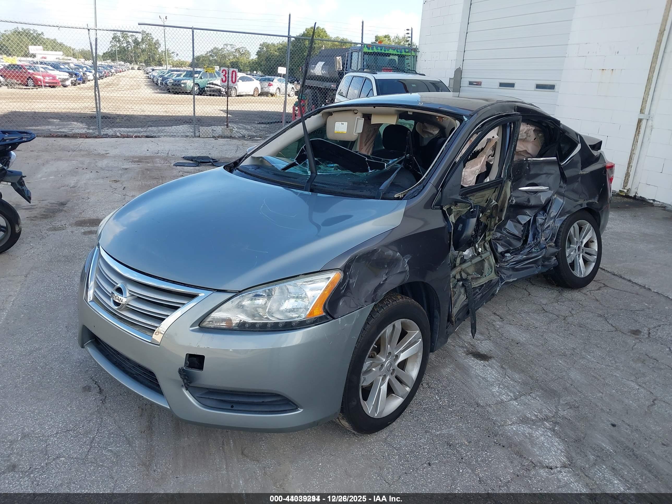 NISSAN SENTRA image 2