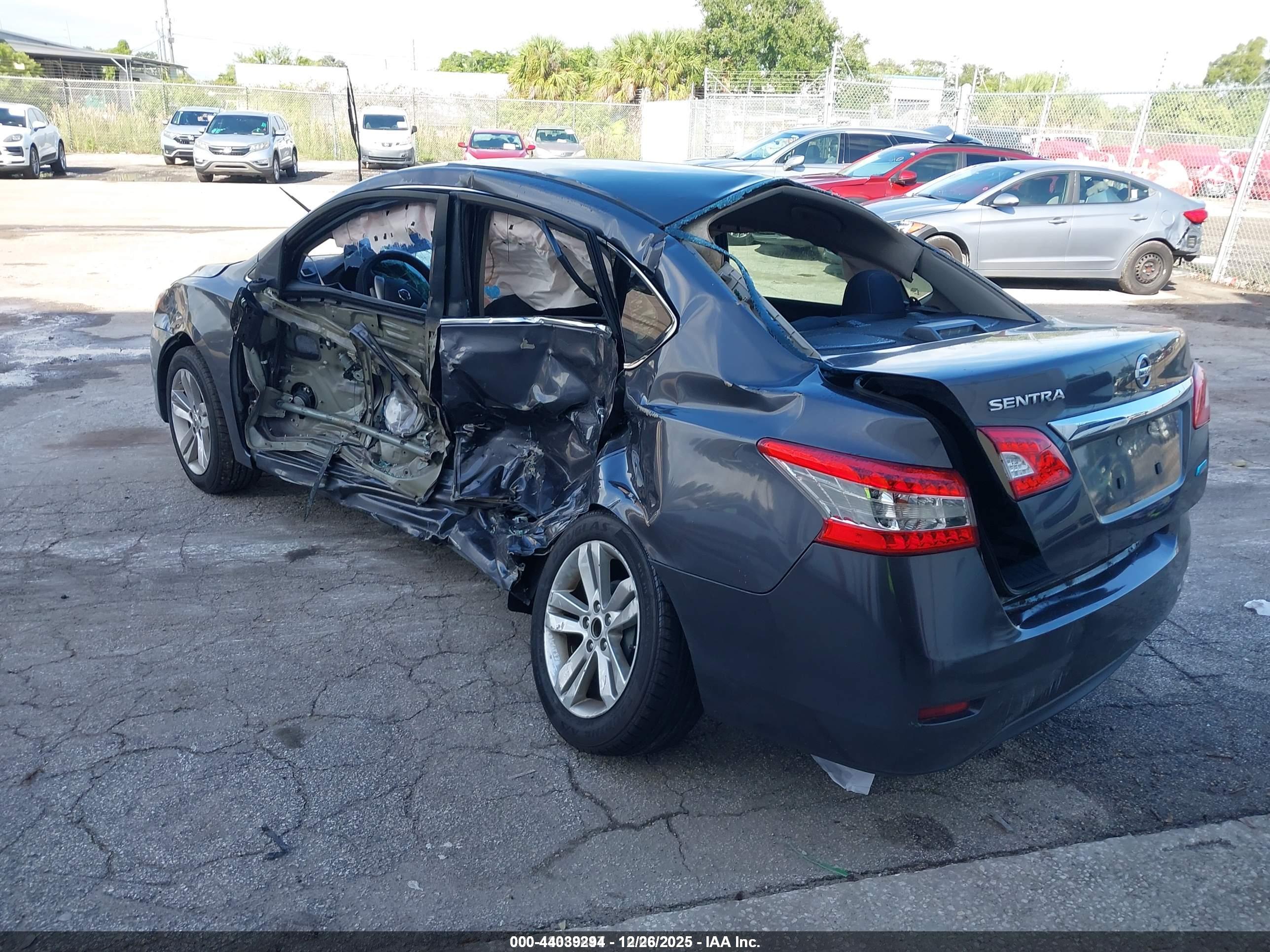NISSAN SENTRA image 3