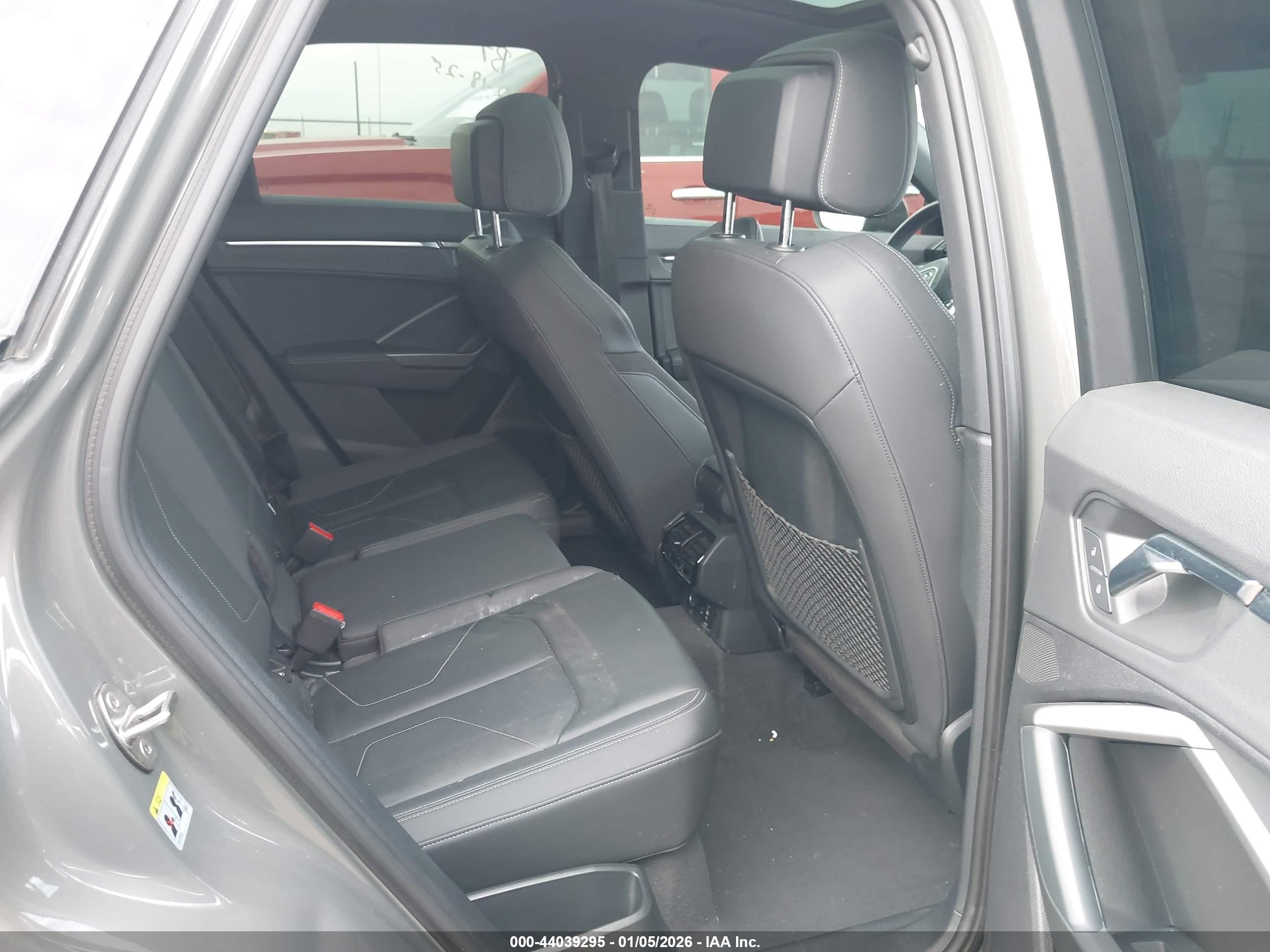 AUDI Q3 image 8