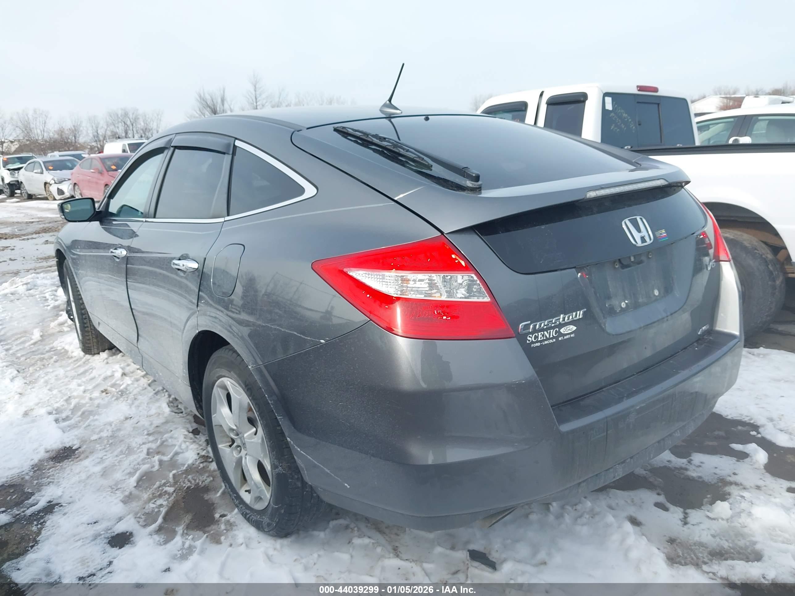HONDA CROSSTOUR image 3
