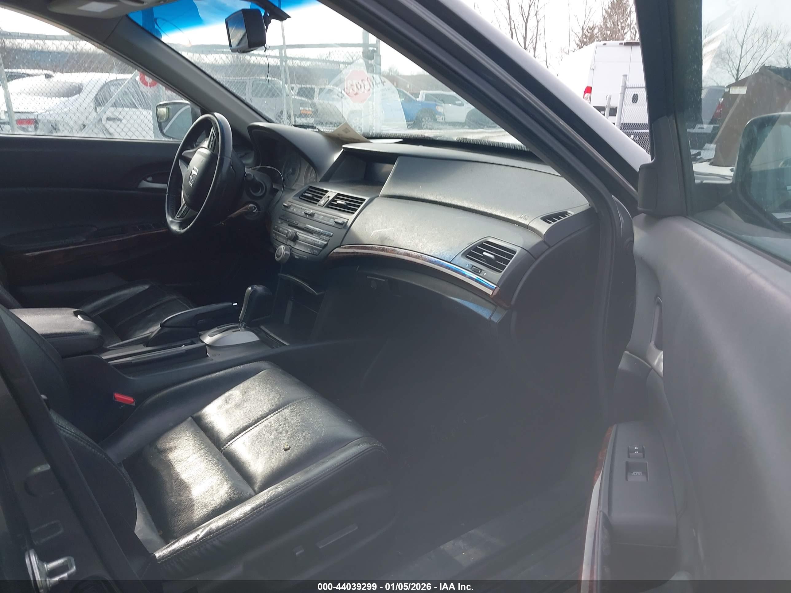 HONDA CROSSTOUR image 5