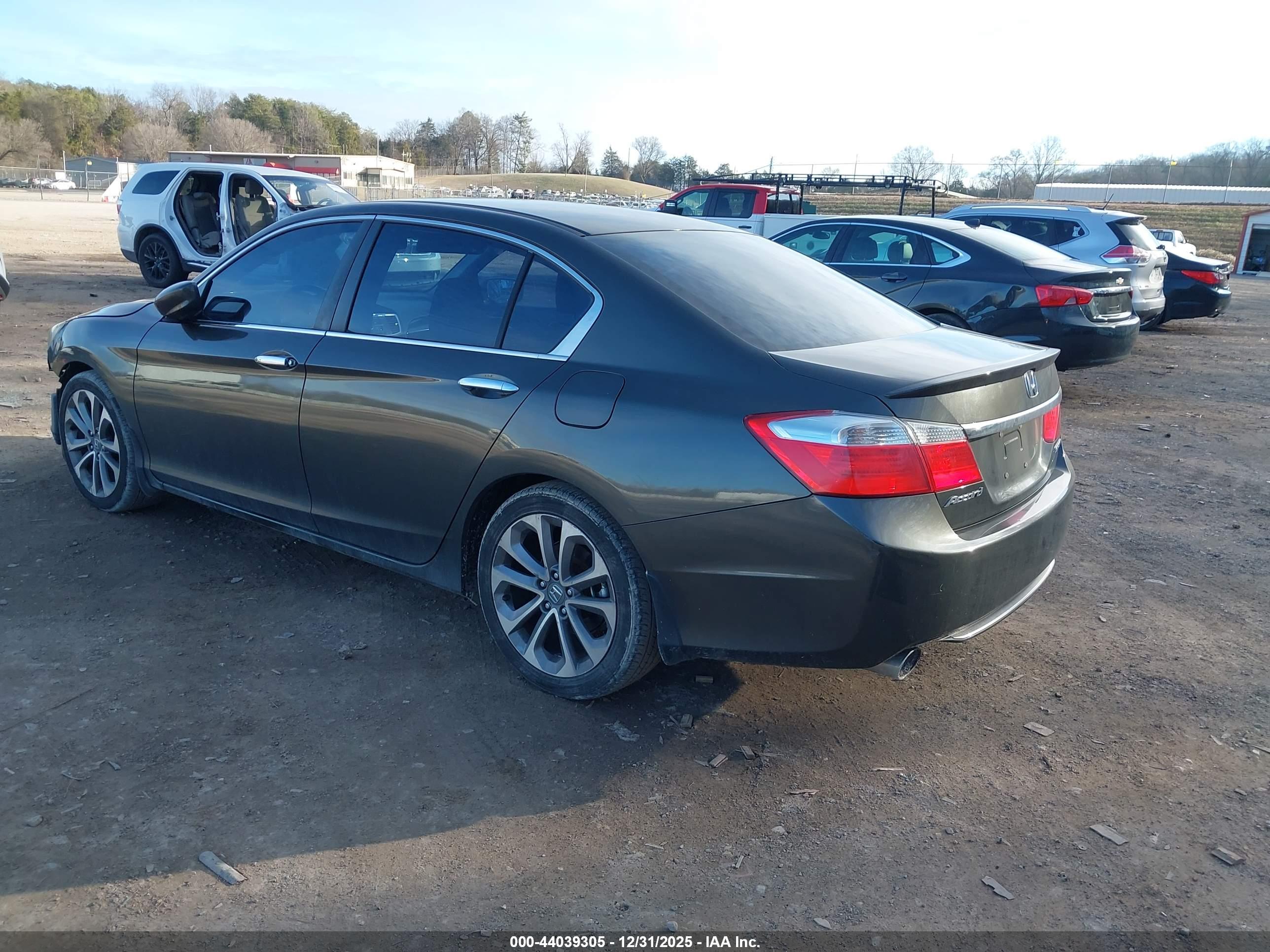 HONDA ACCORD image 3