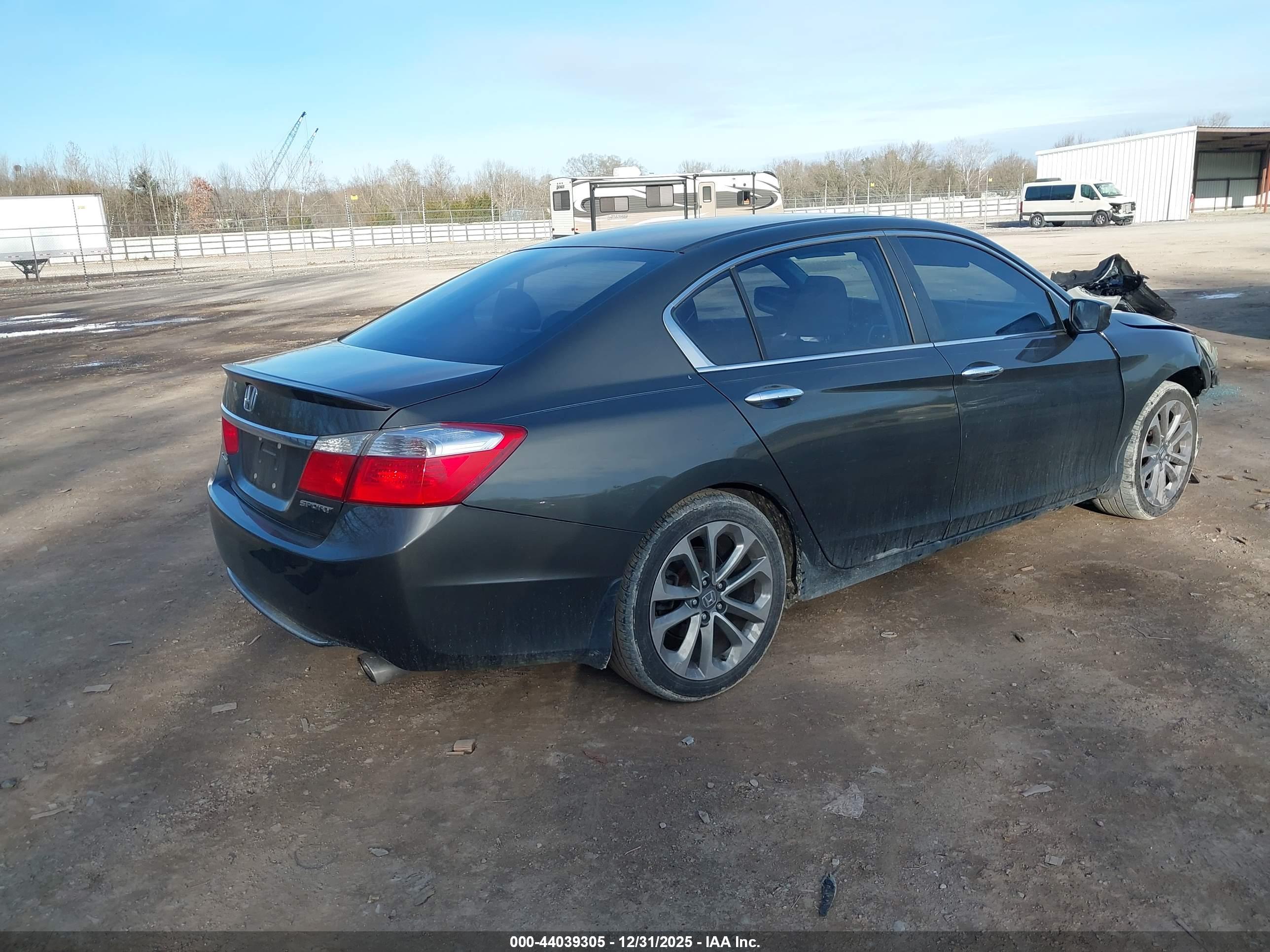 HONDA ACCORD image 4