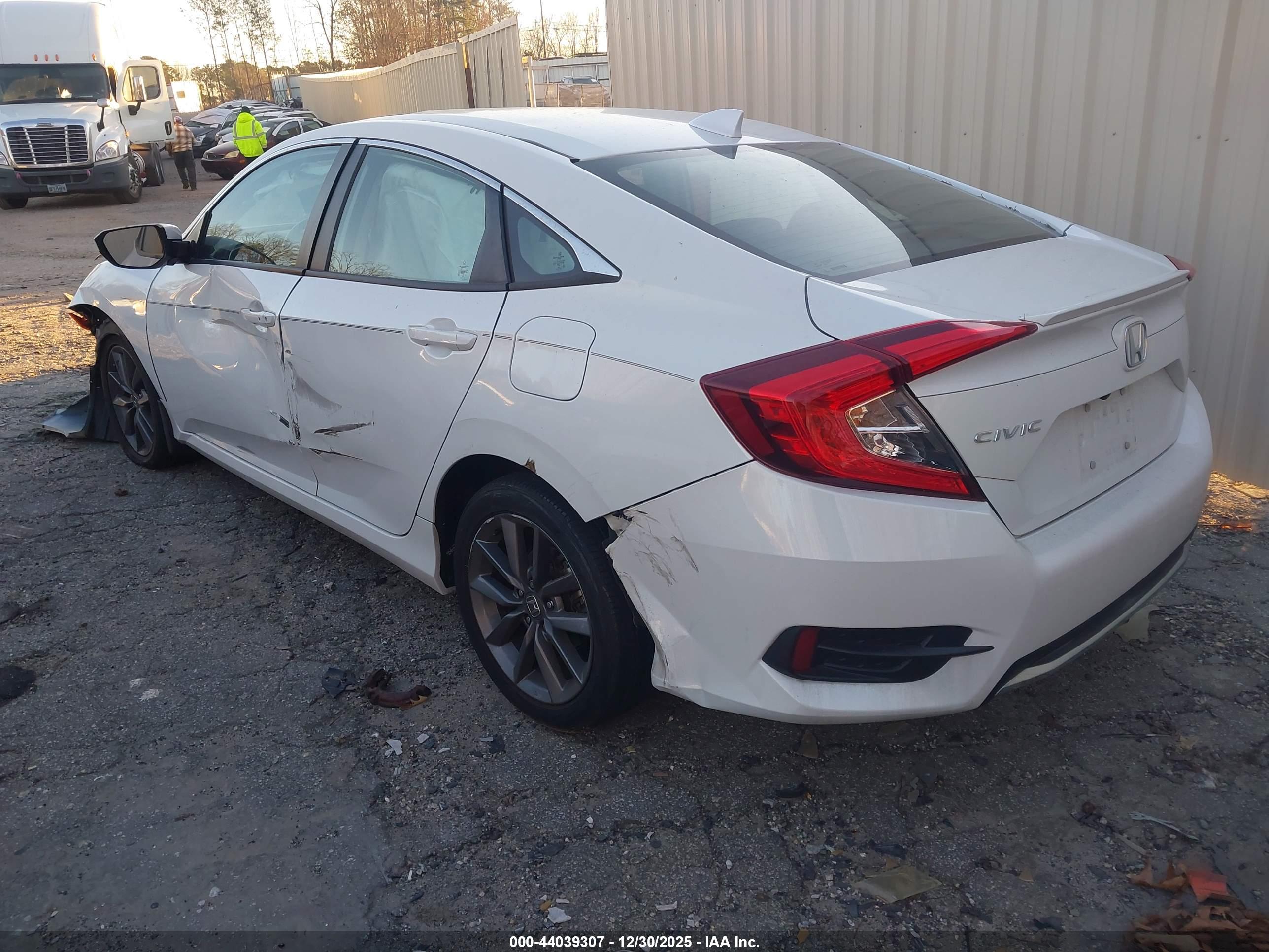 HONDA CIVIC image 3
