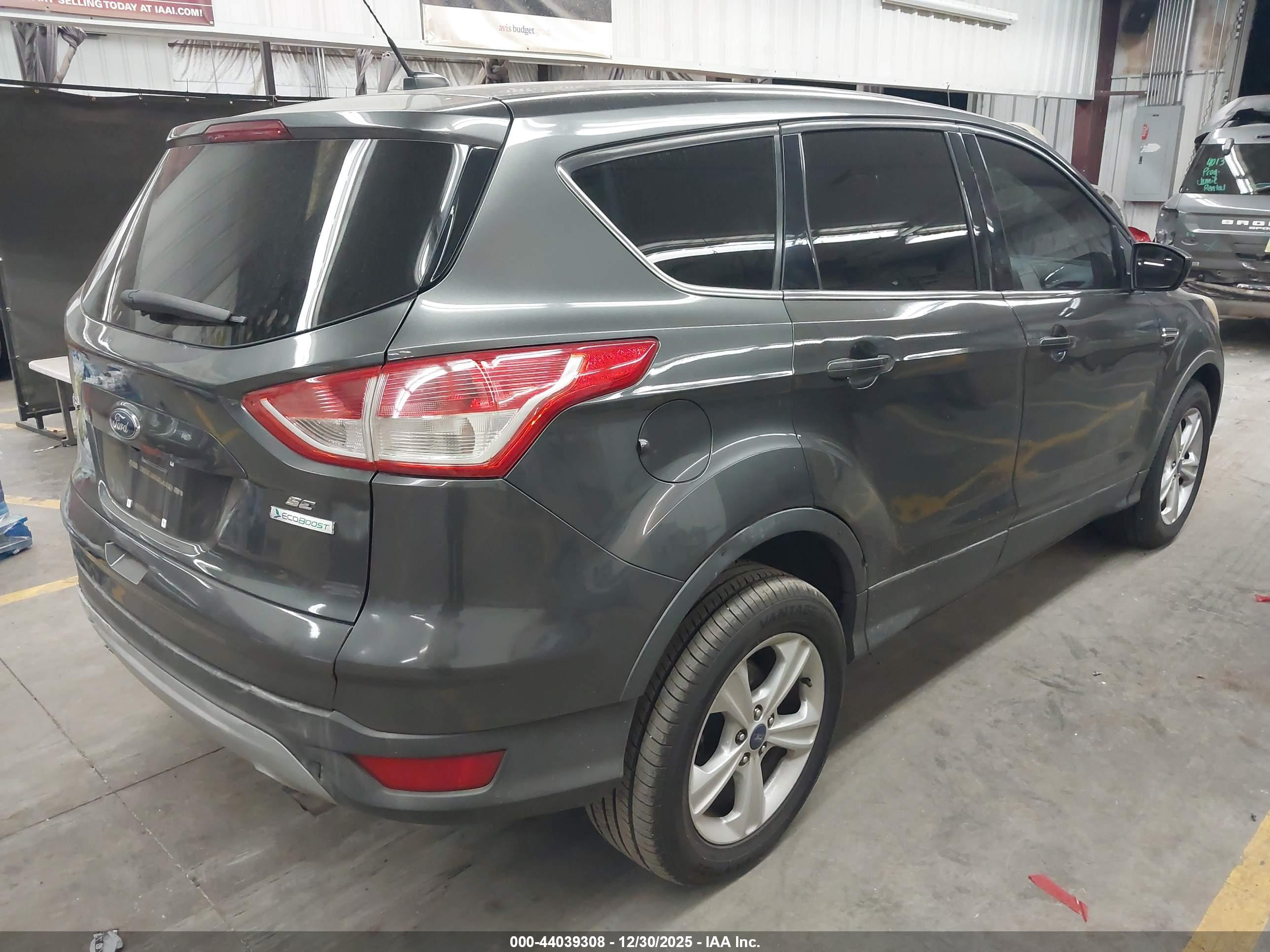 FORD ESCAPE image 4