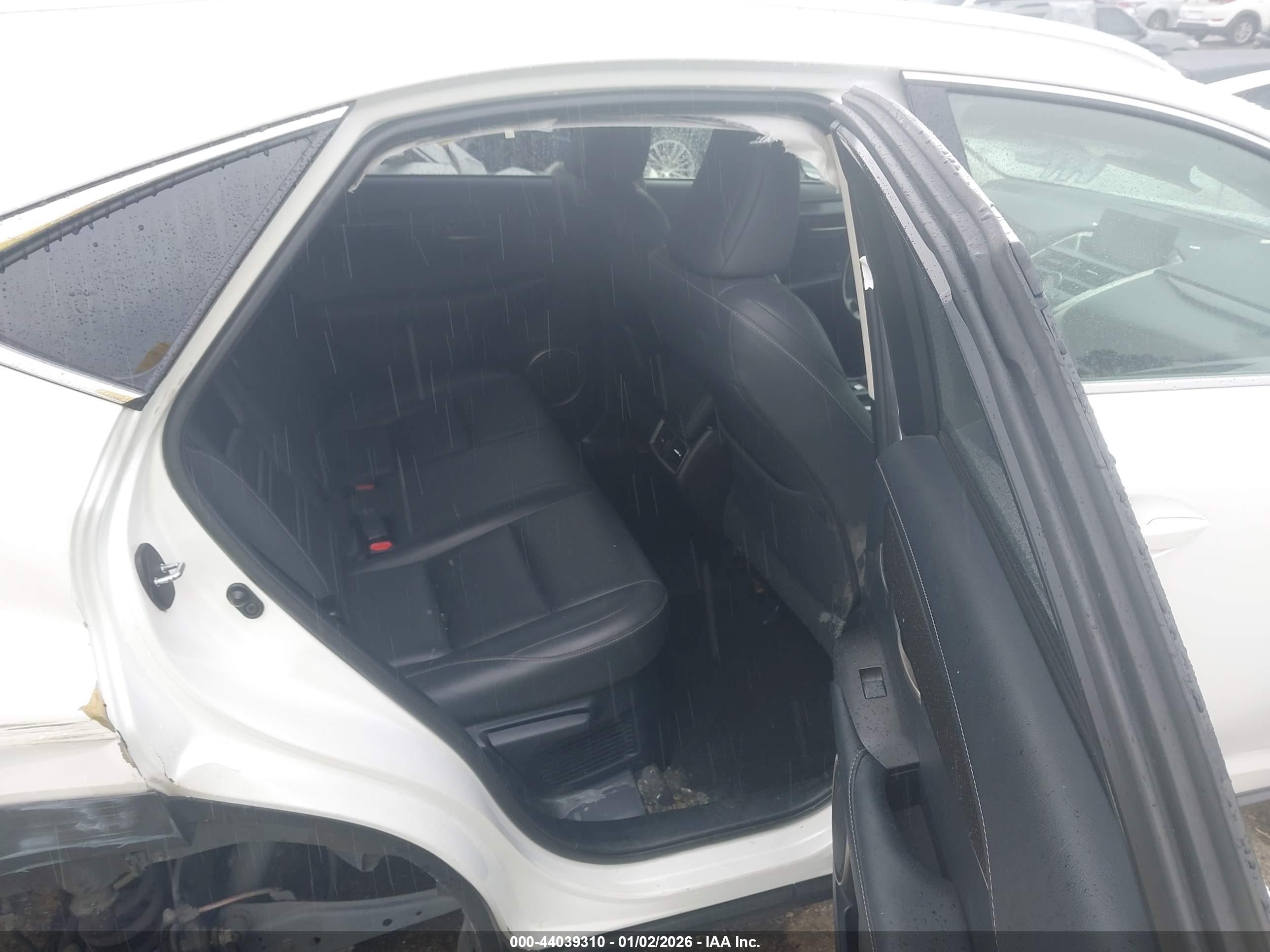 LEXUS NX image 8