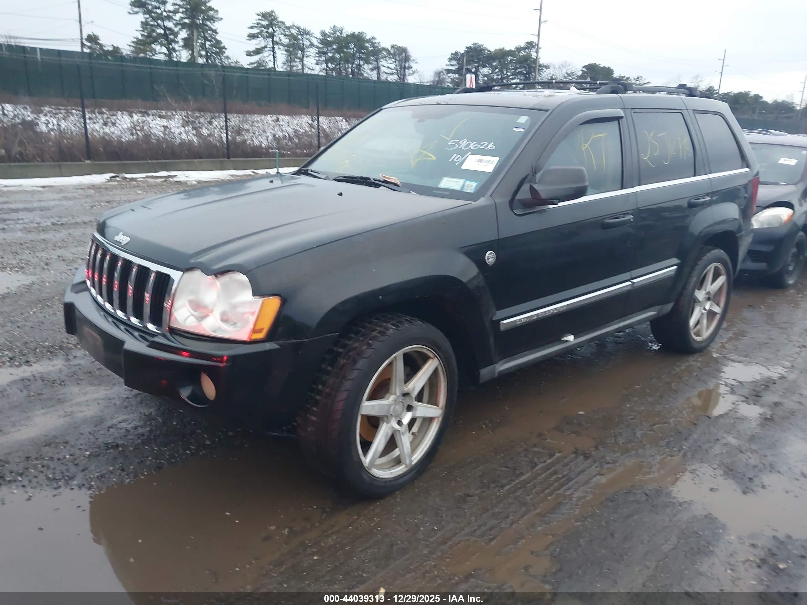 JEEP GRAND image 2