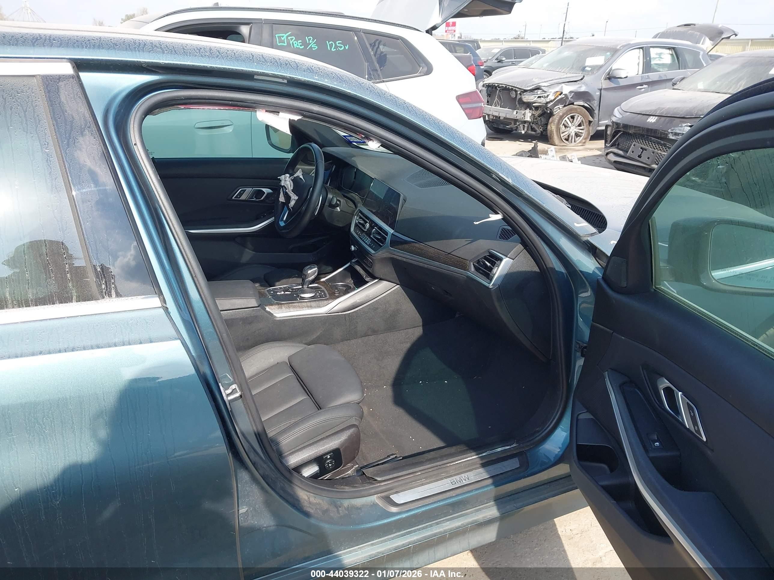 BMW 330I image 5