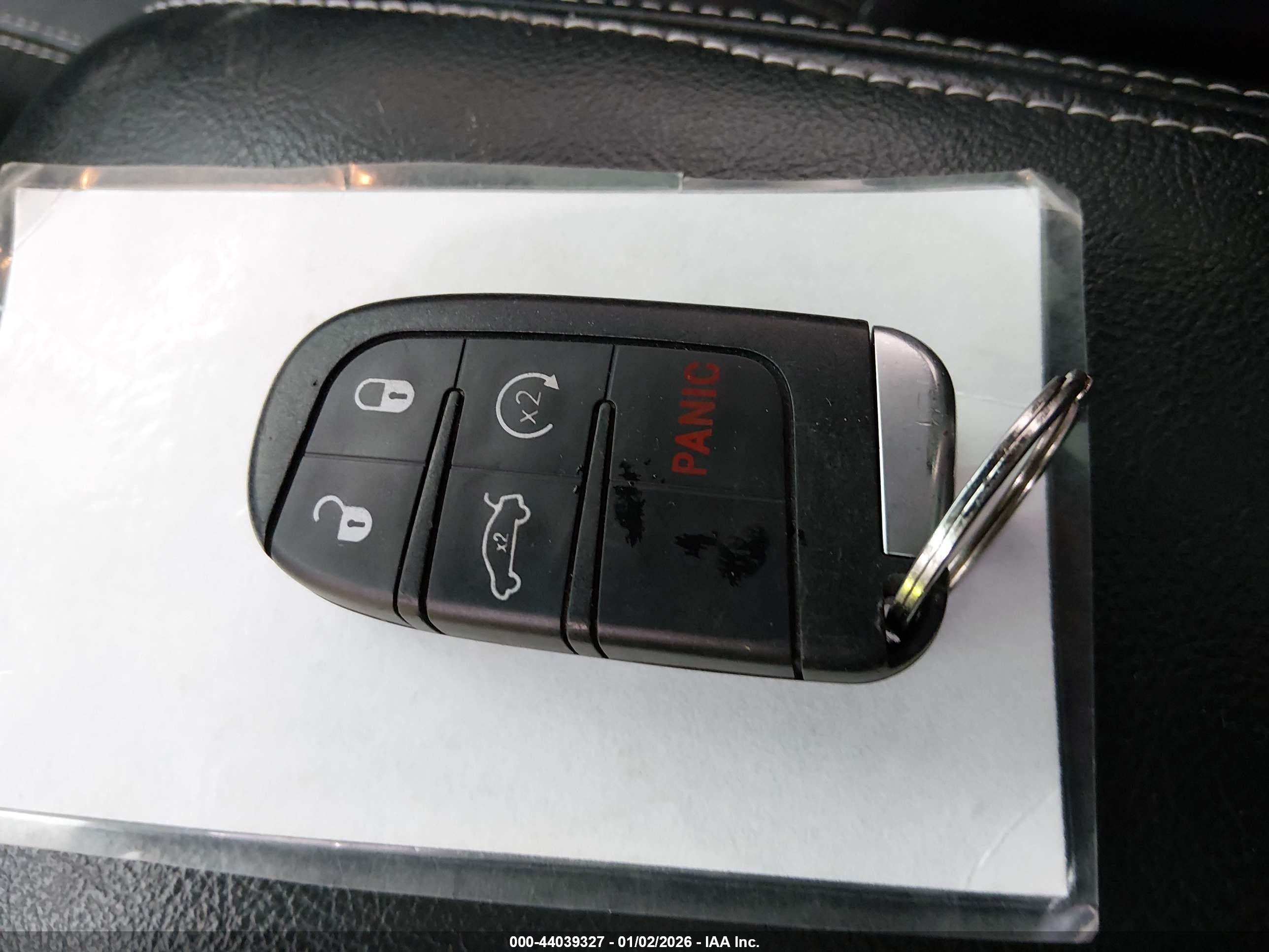 CHRYSLER 300 image 11