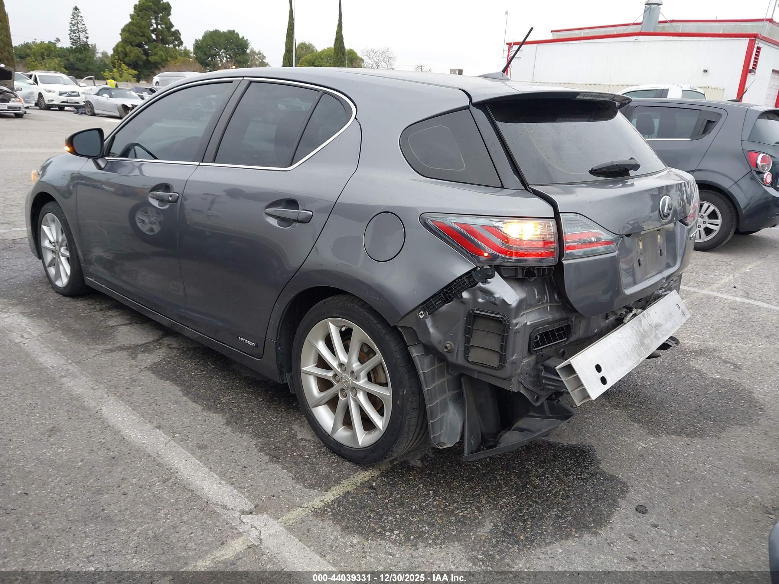 LEXUS CT image 3