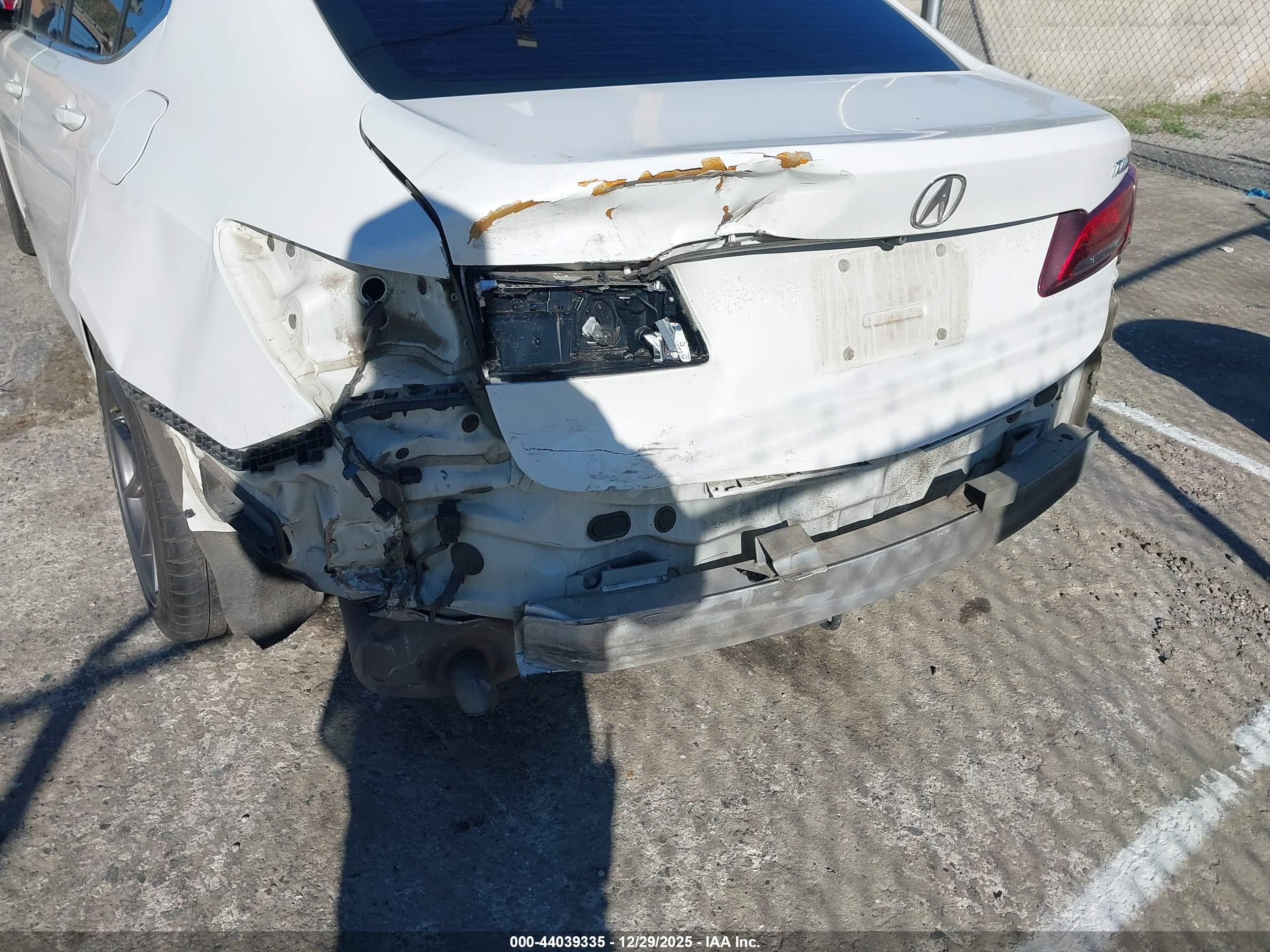 ACURA TLX image 6