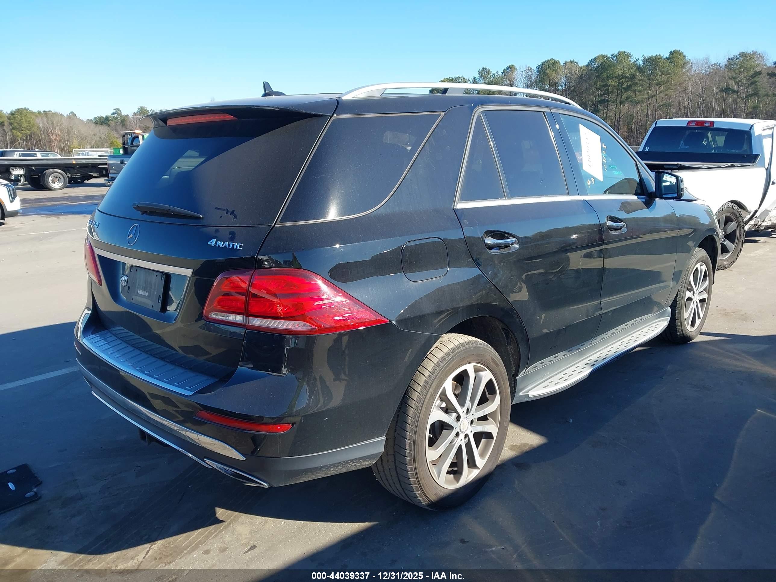 MERCEDES-BENZ GLE image 4