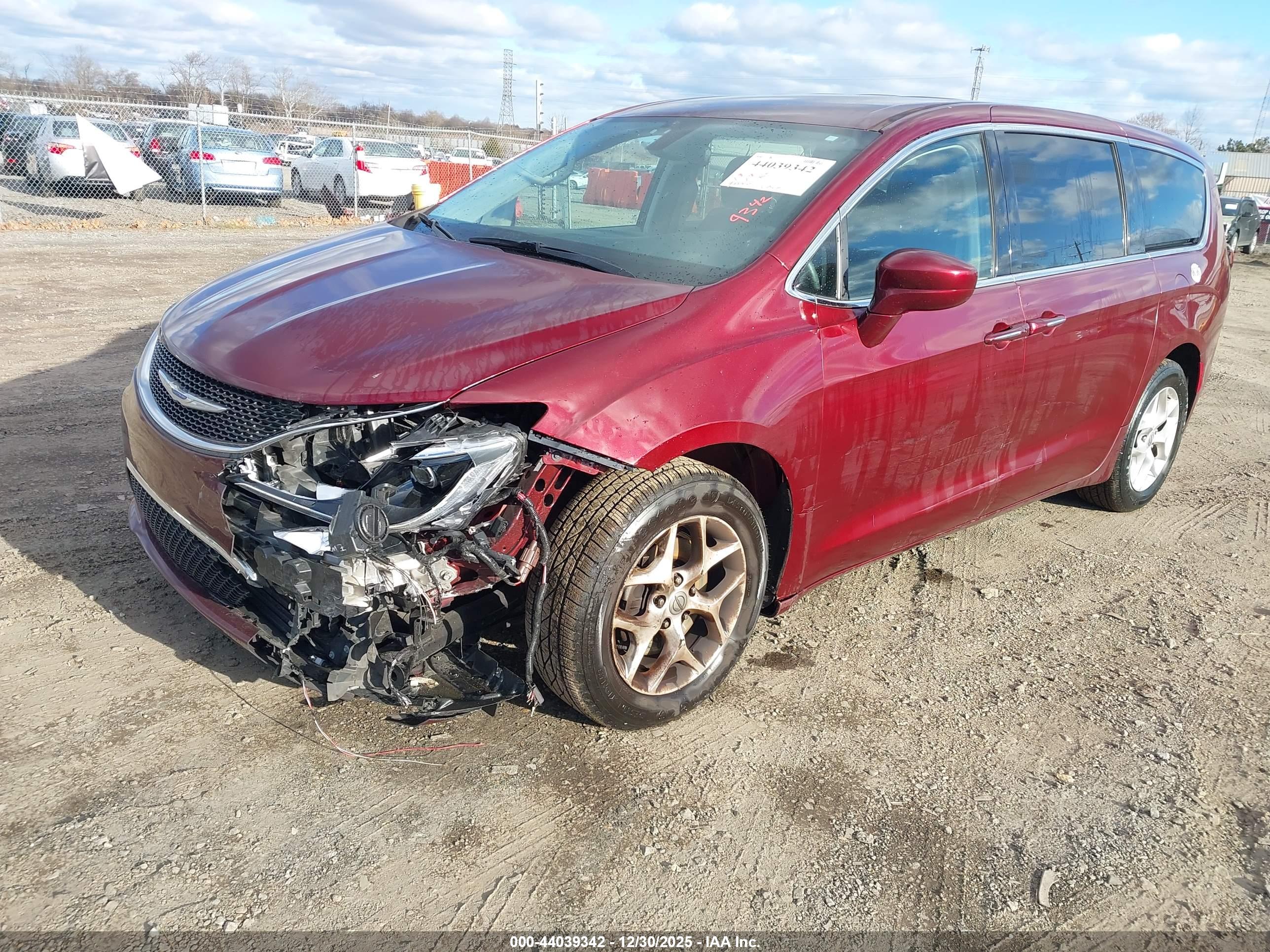 CHRYSLER PACIFICA image 2