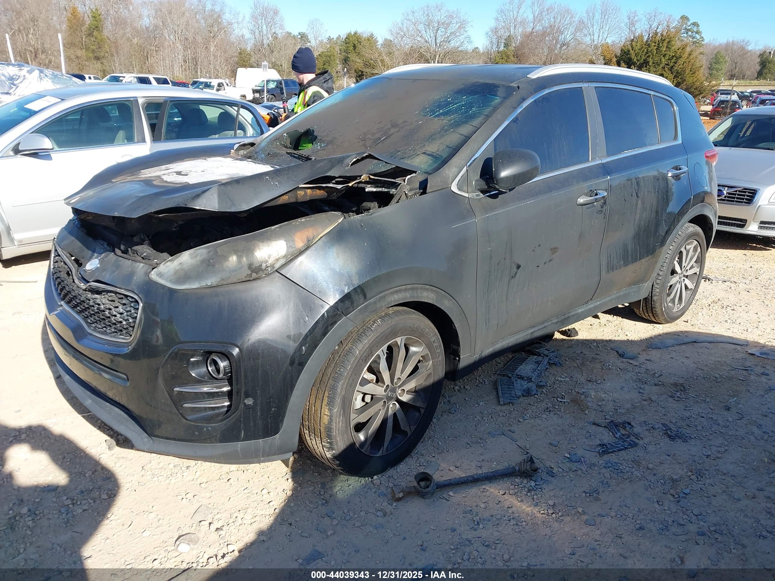 KIA SPORTAGE image 2