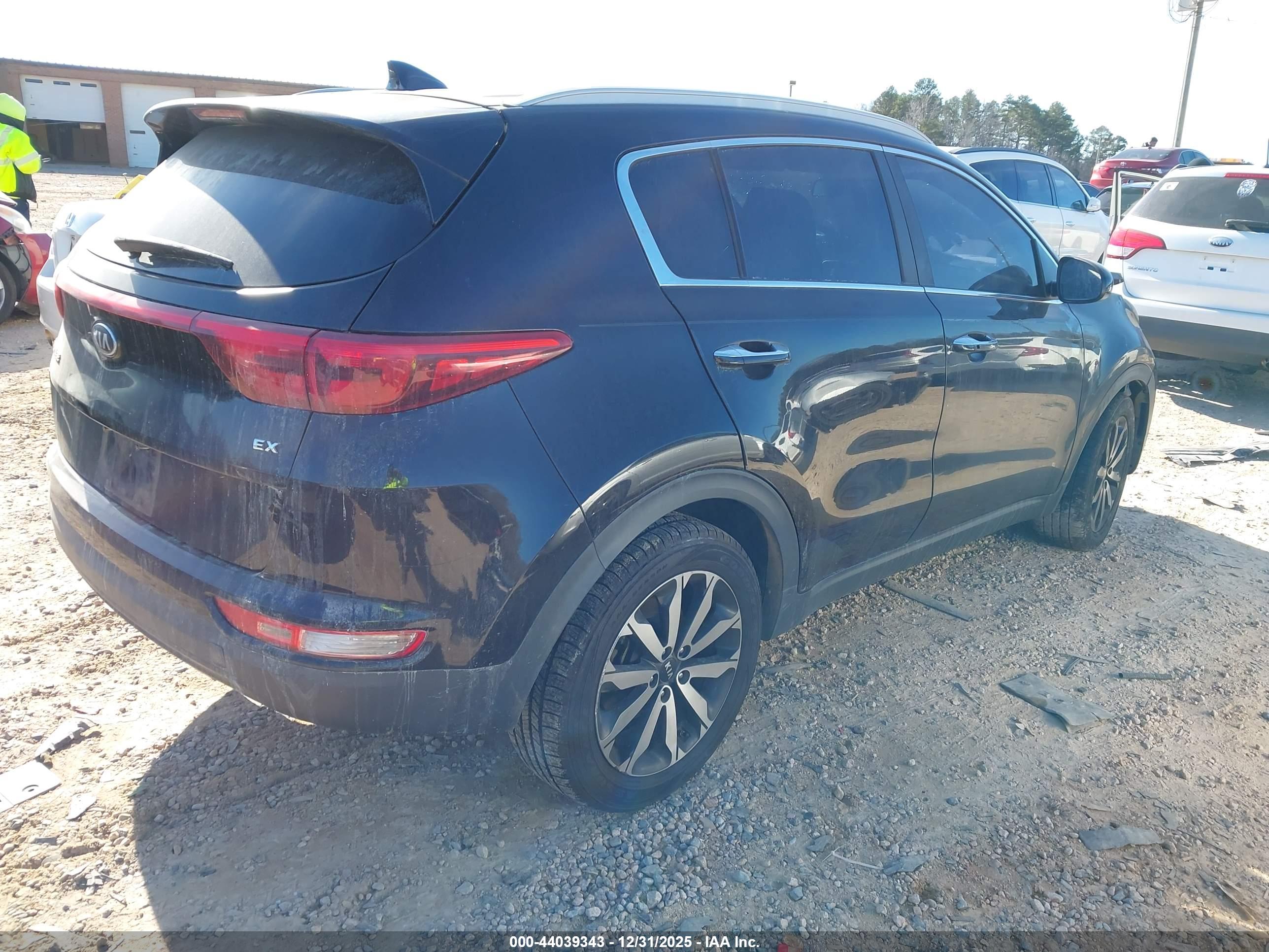 KIA SPORTAGE image 4