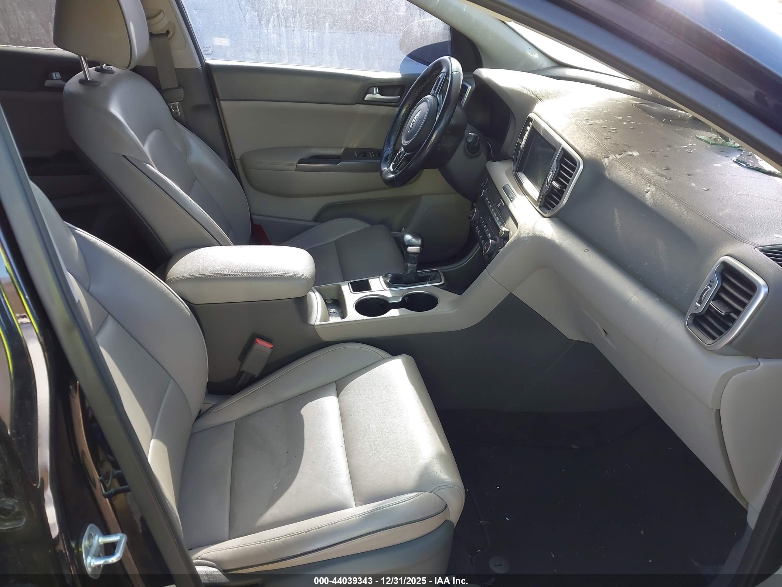 KIA SPORTAGE image 5