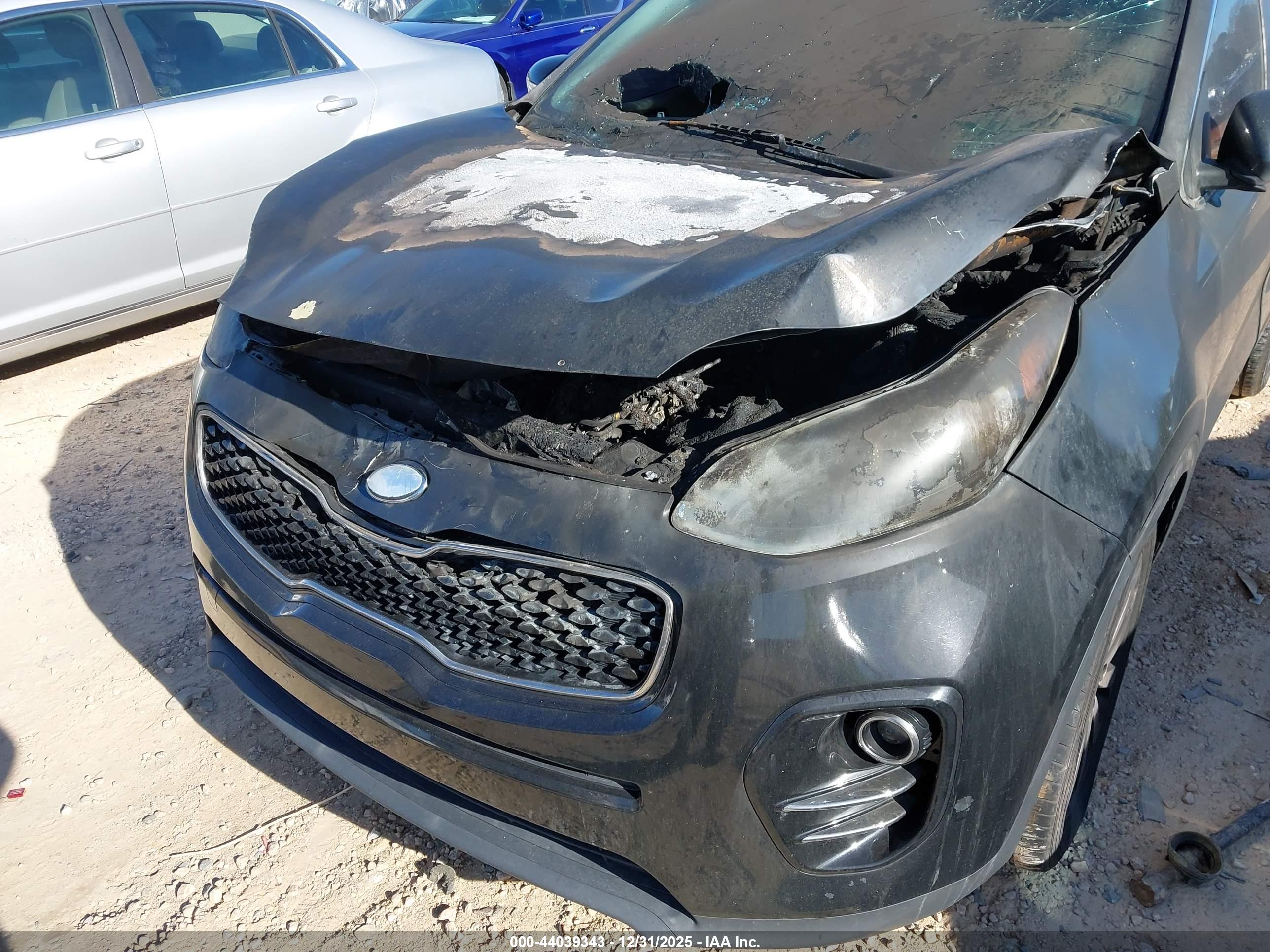 KIA SPORTAGE image 6
