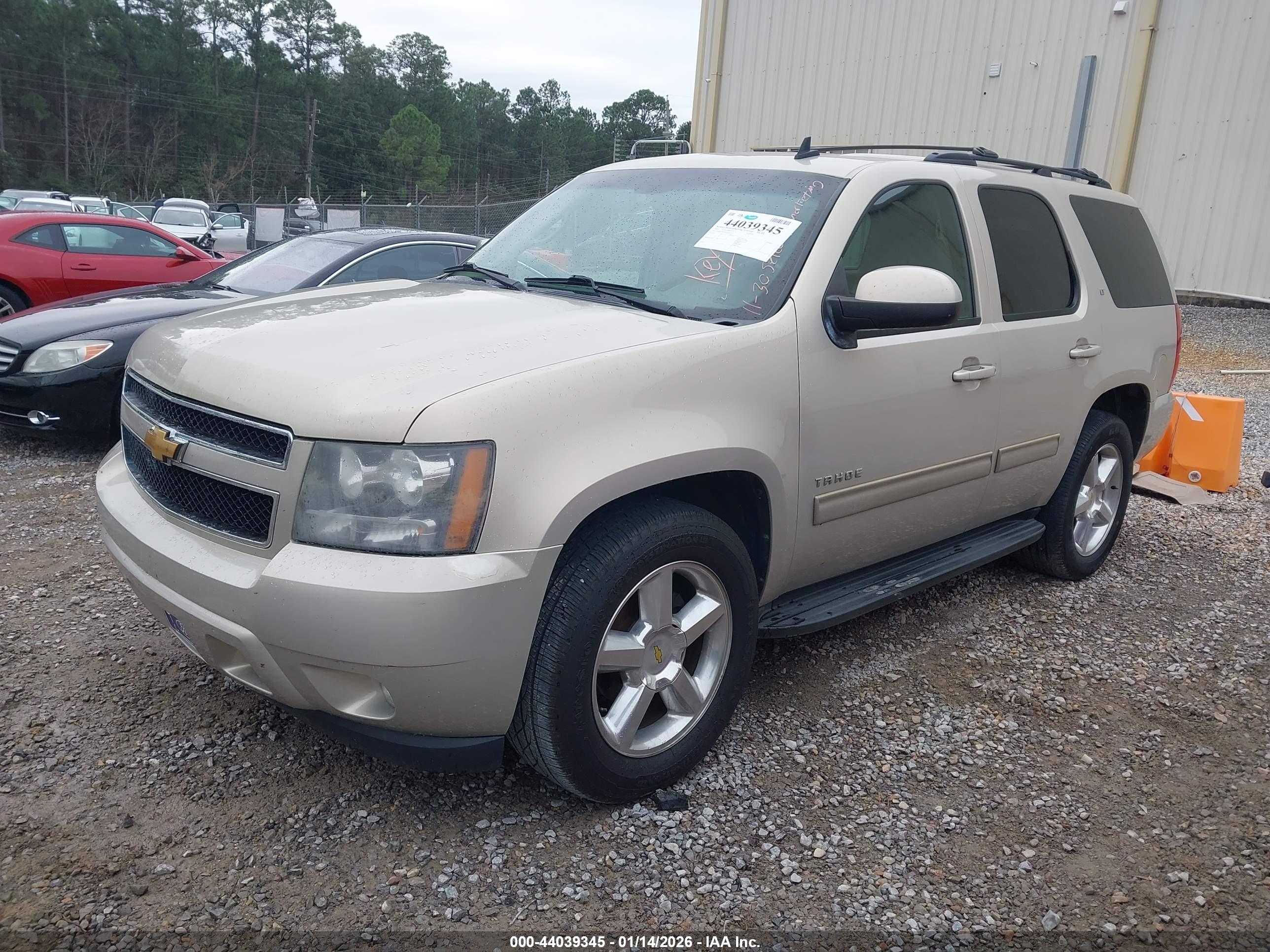 CHEVROLET TAHOE image 2