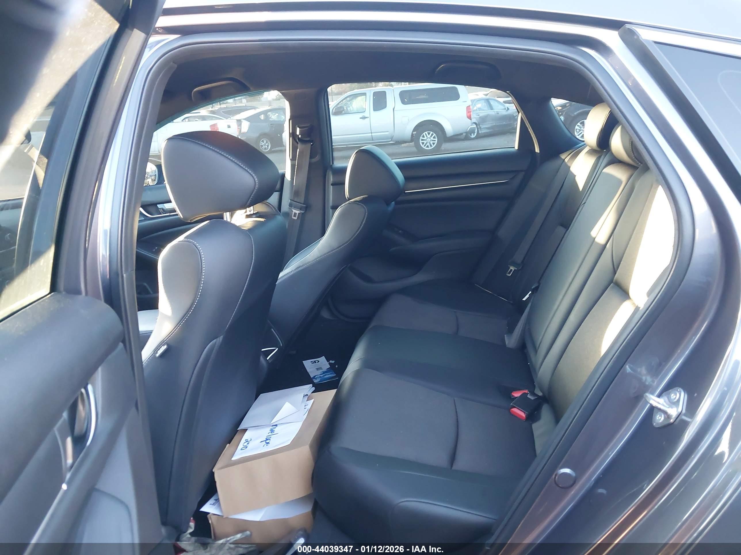 HONDA ACCORD image 8