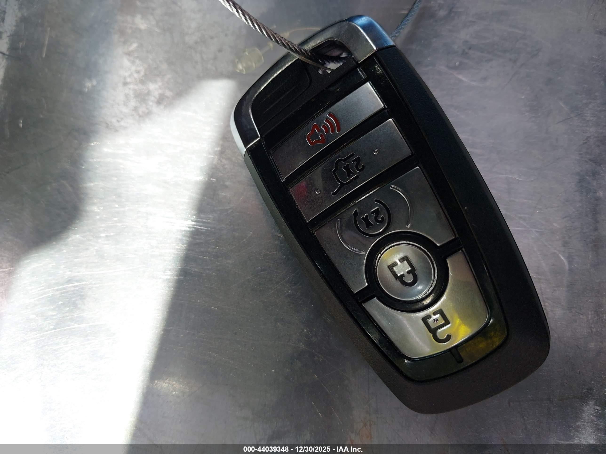 FORD ESCAPE image 11