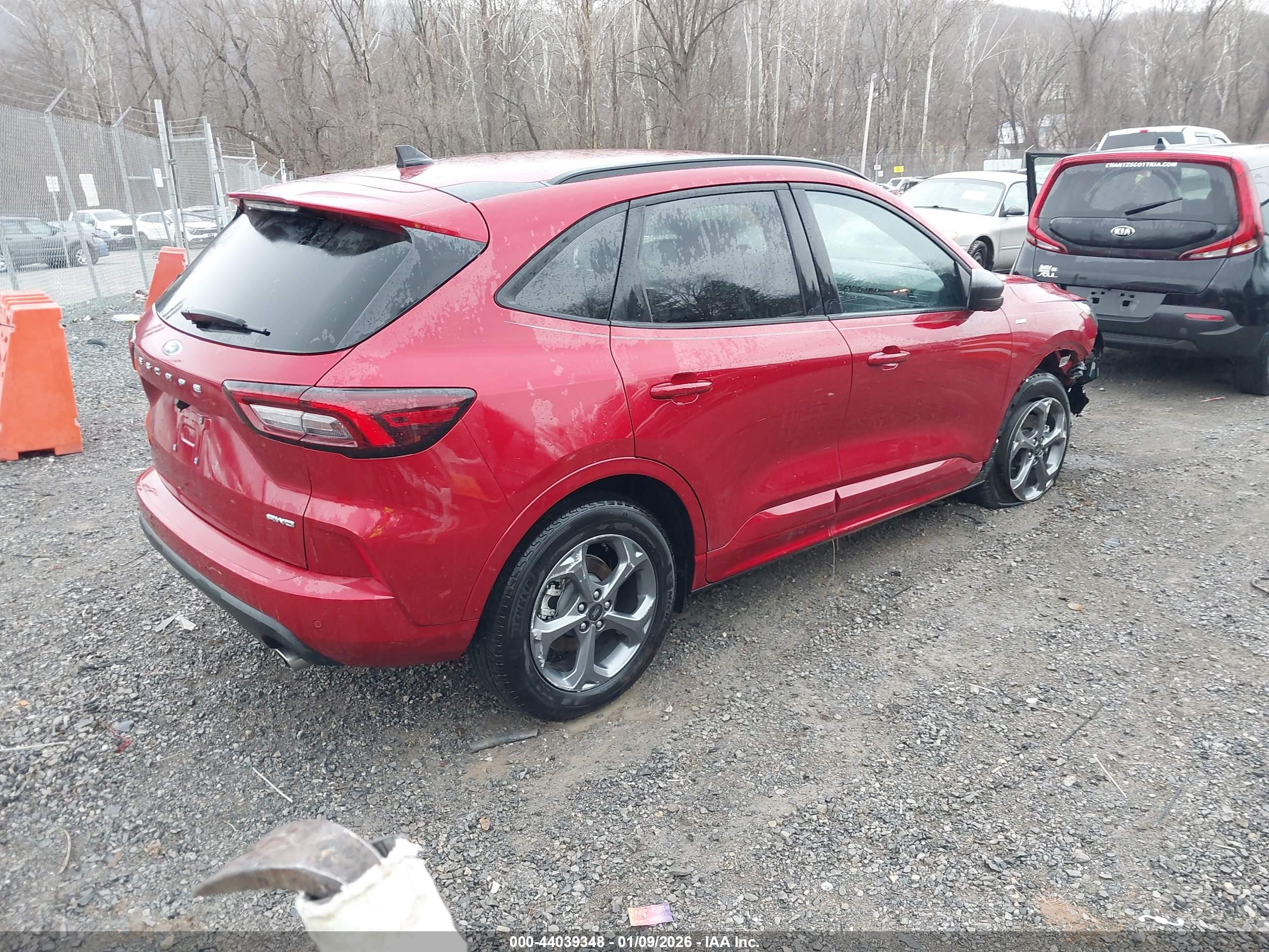 FORD ESCAPE image 4