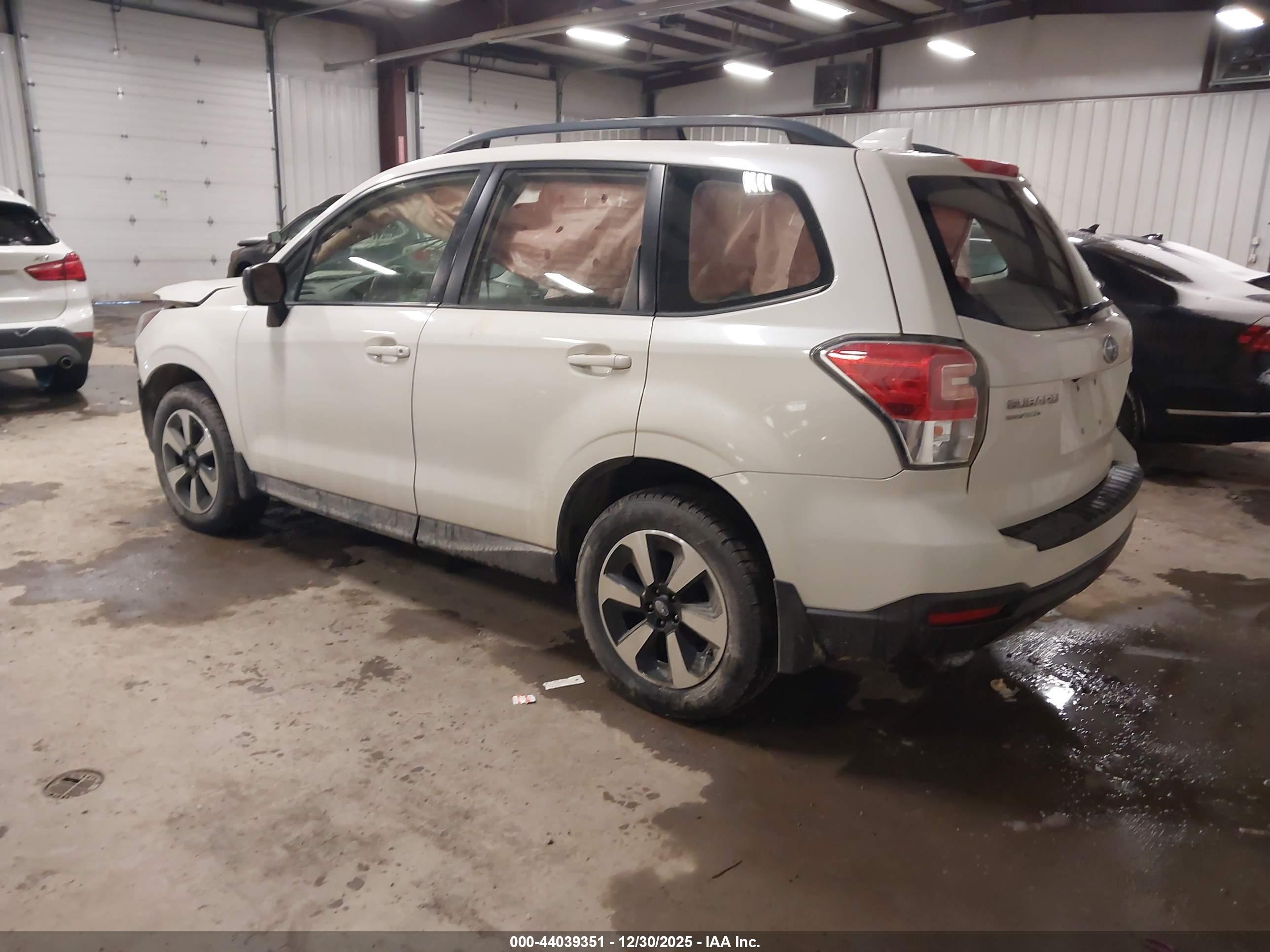 SUBARU FORESTER image 3