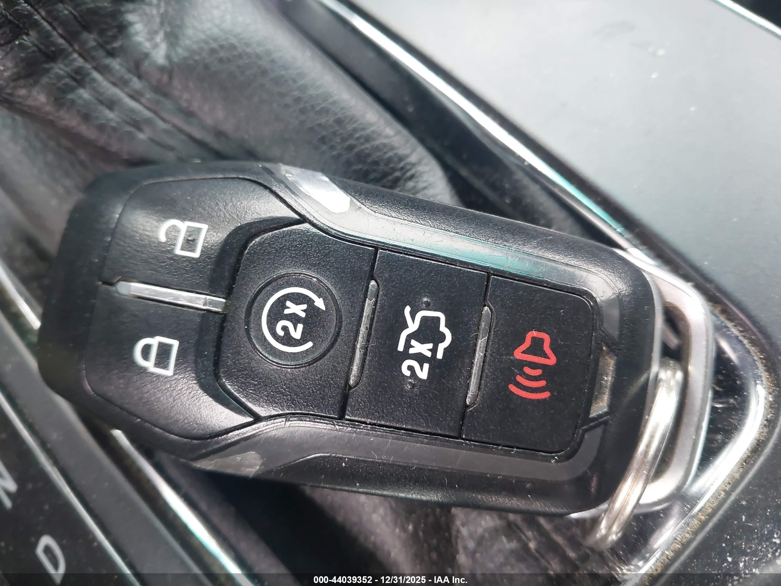 FORD EXPLORER image 11