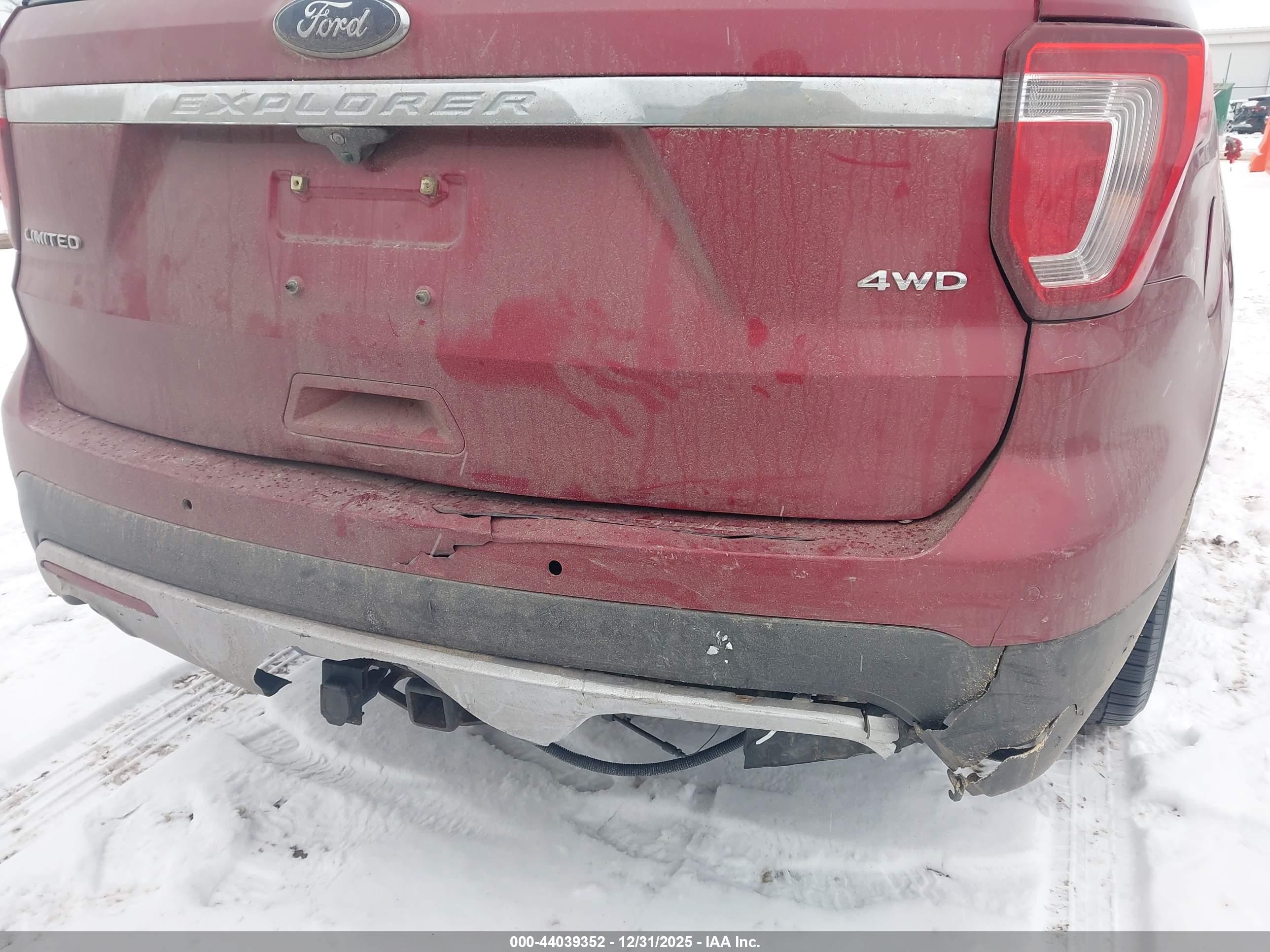 FORD EXPLORER image 6
