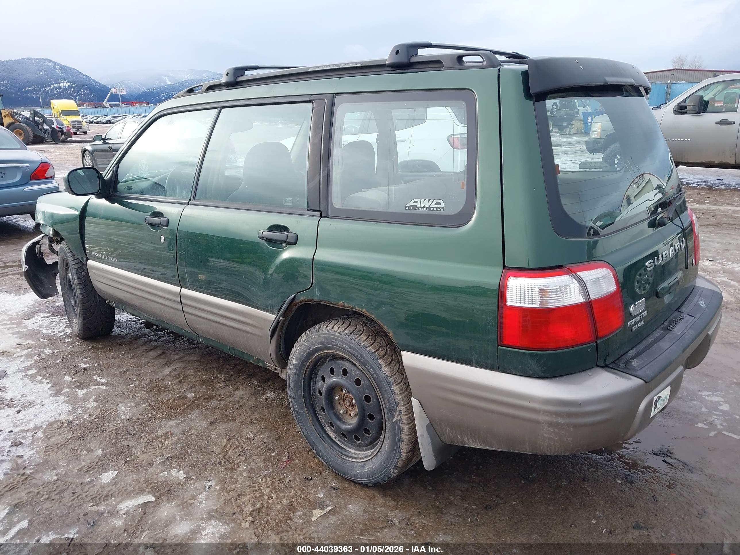 SUBARU FORESTER image 3
