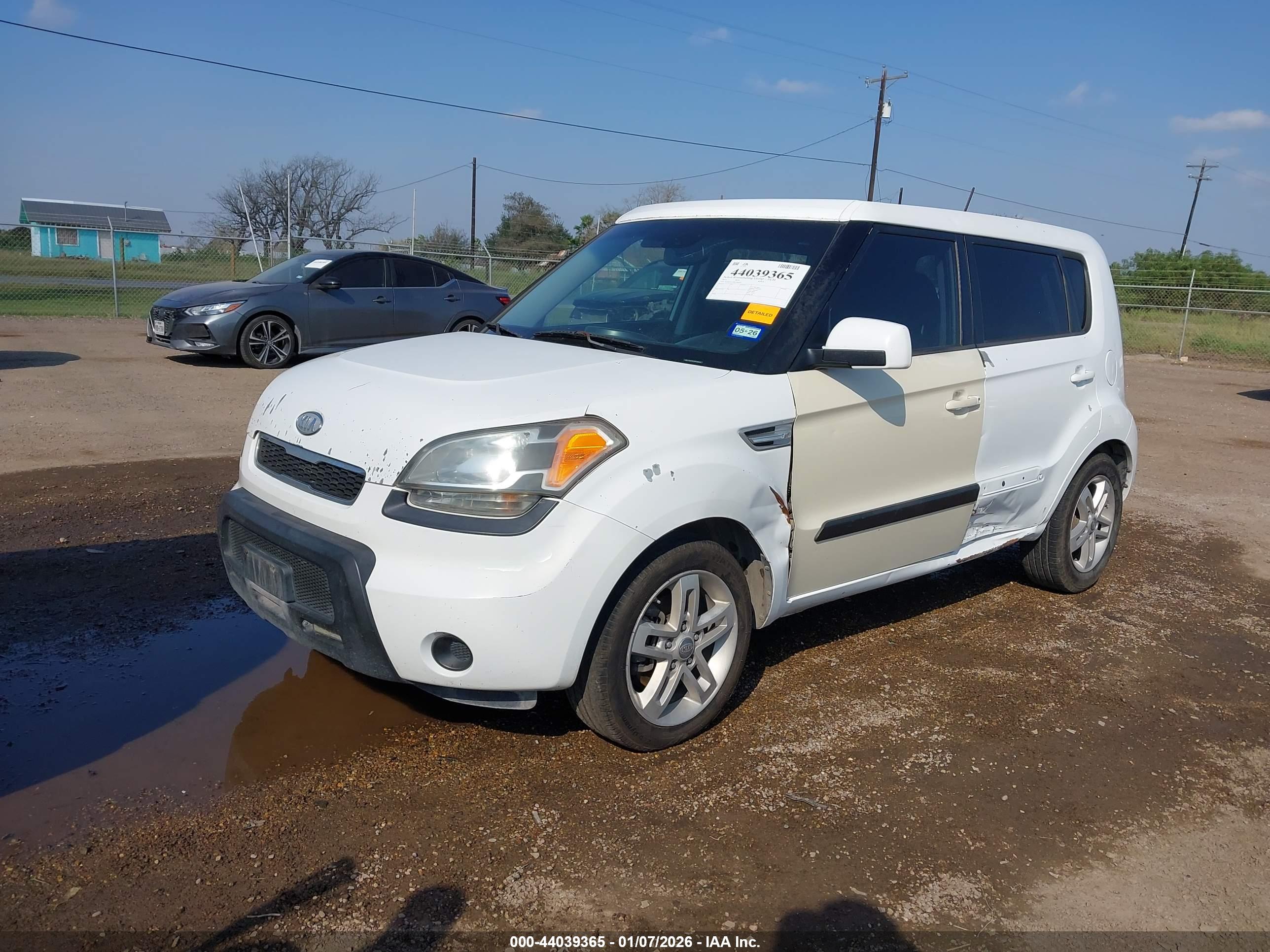 KIA SOUL image 2