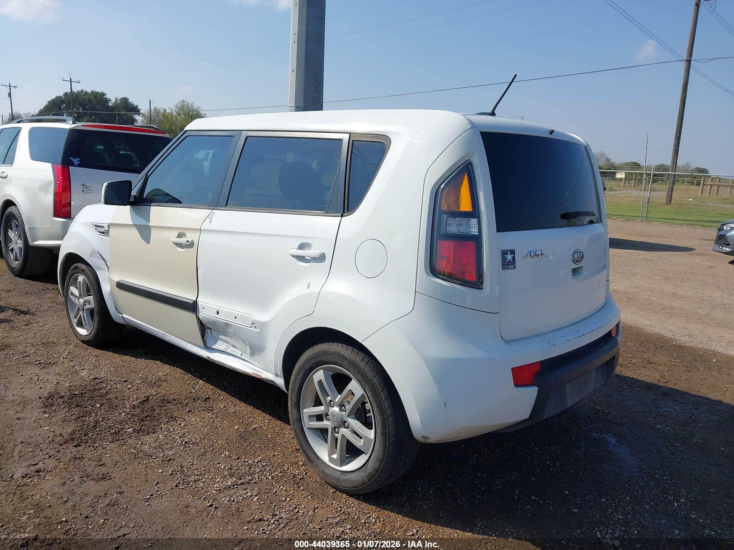 KIA SOUL image 3