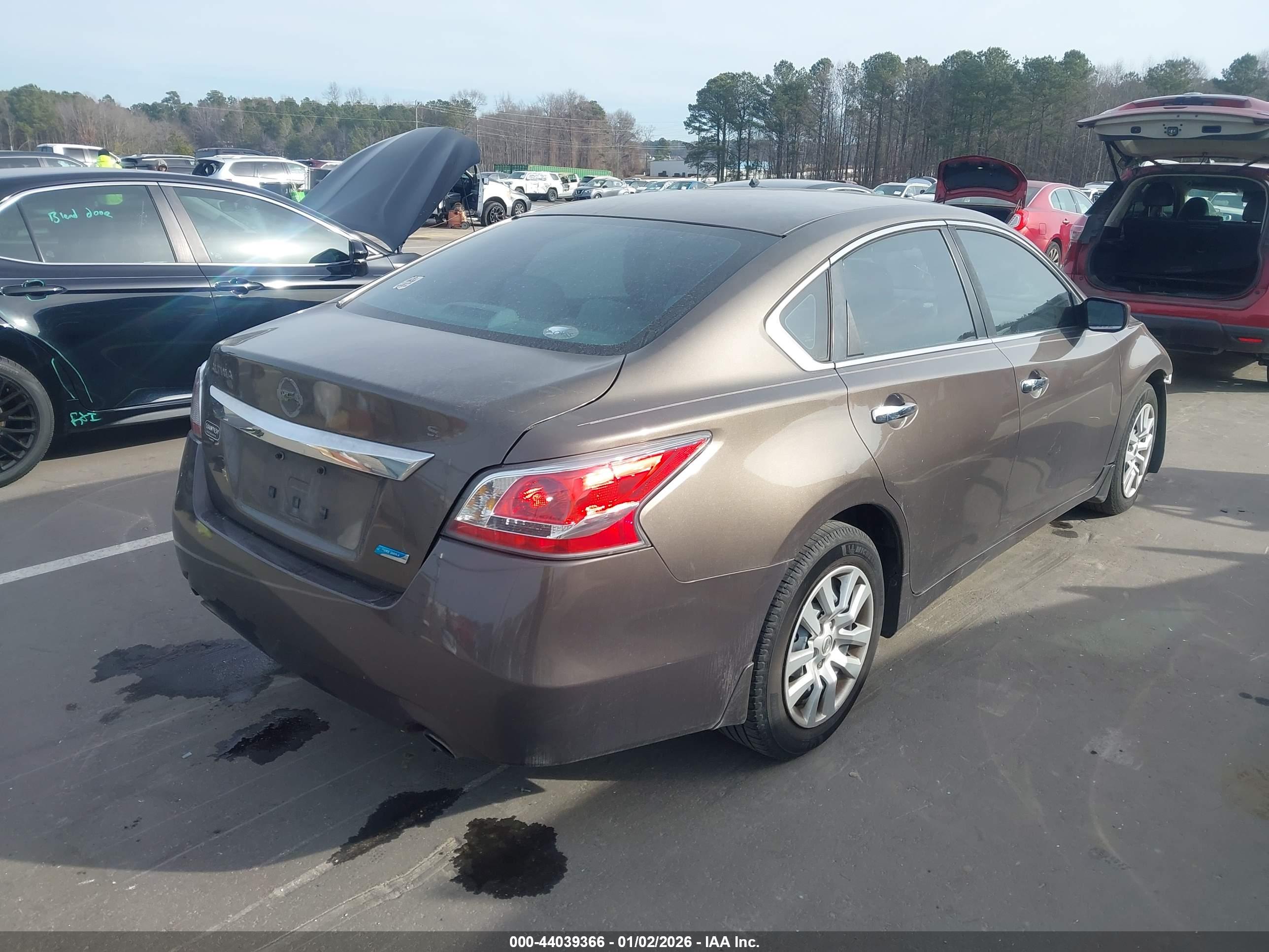 NISSAN ALTIMA image 4