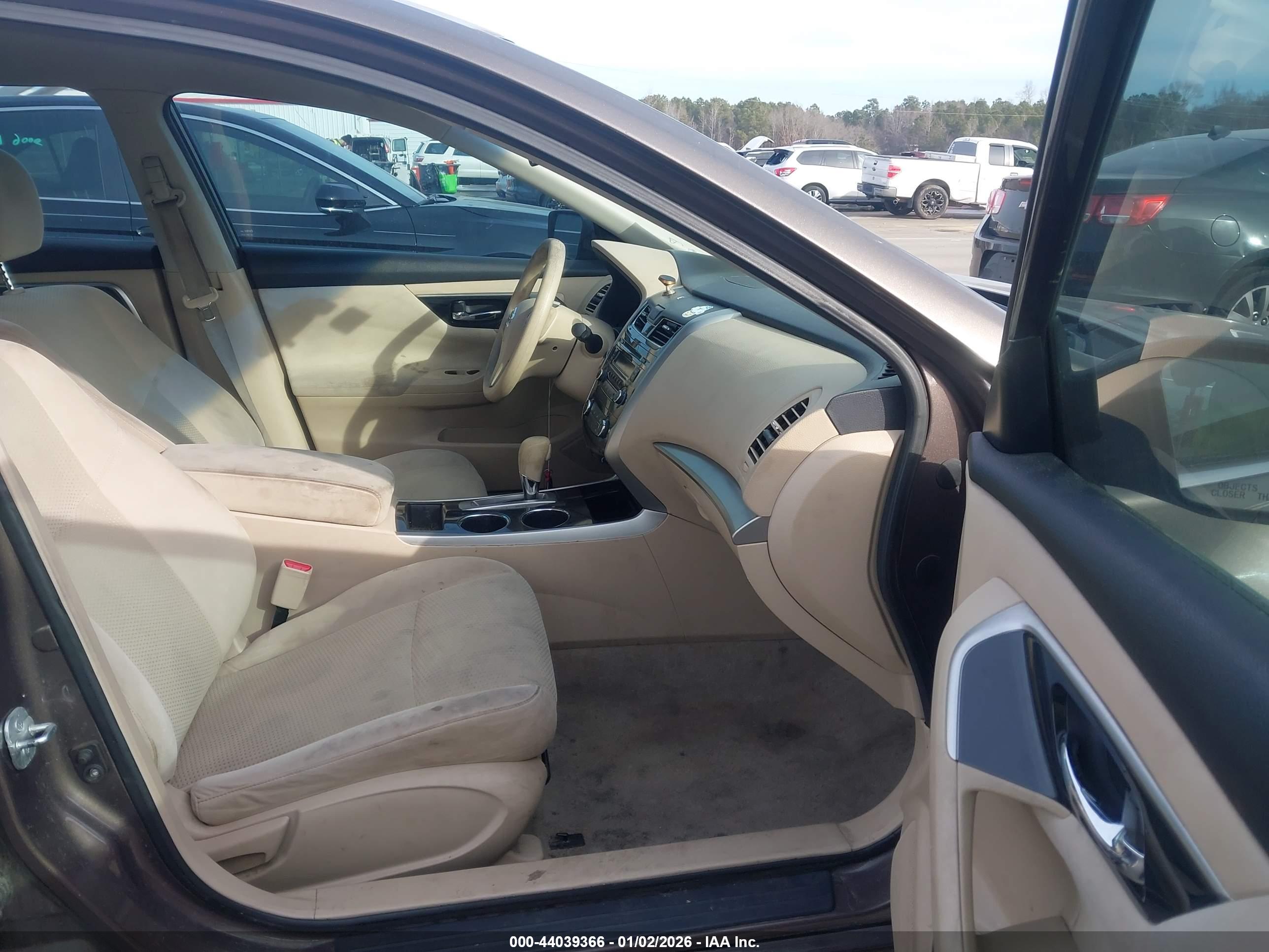 NISSAN ALTIMA image 5
