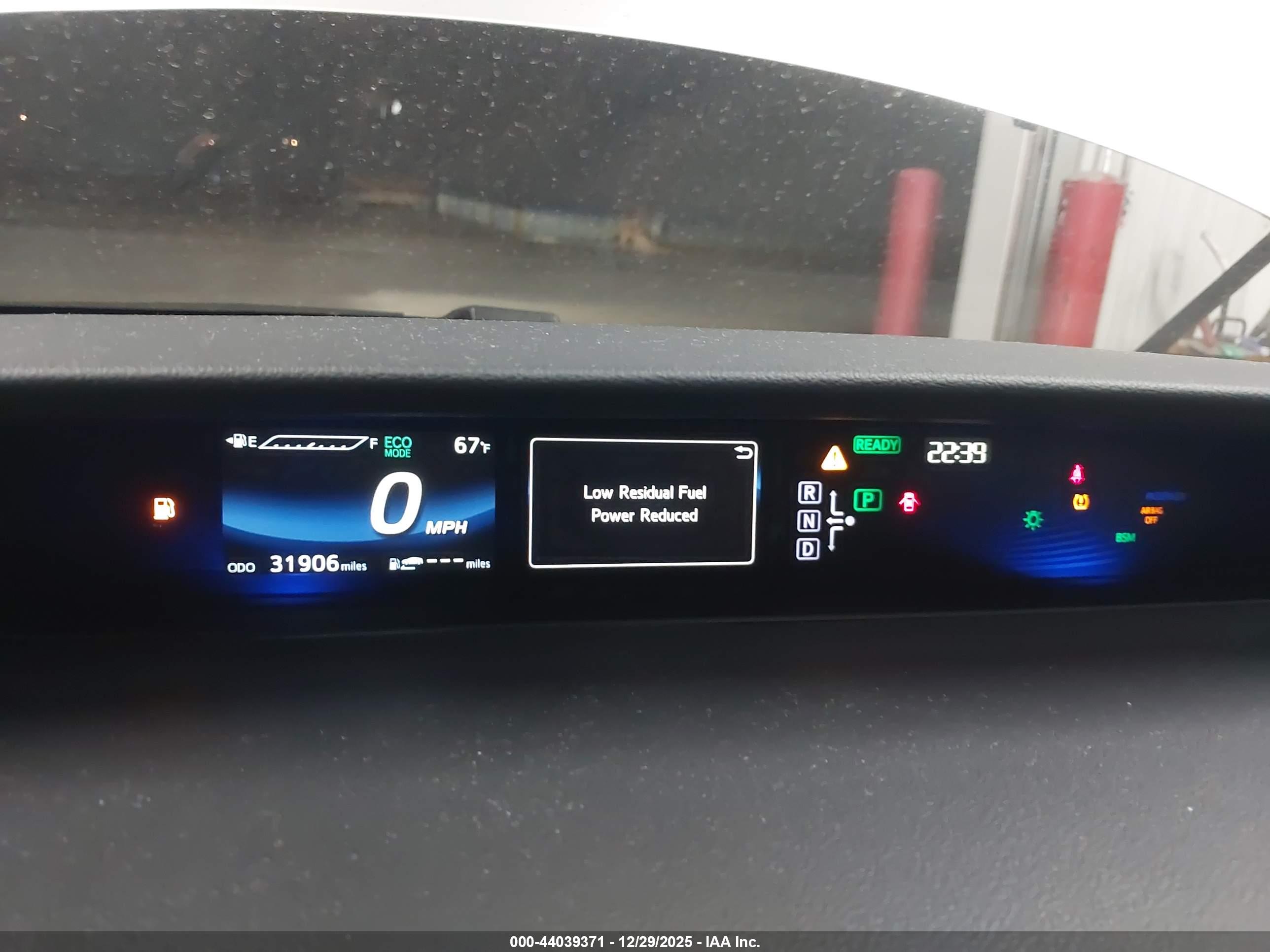 TOYOTA MIRAI image 7