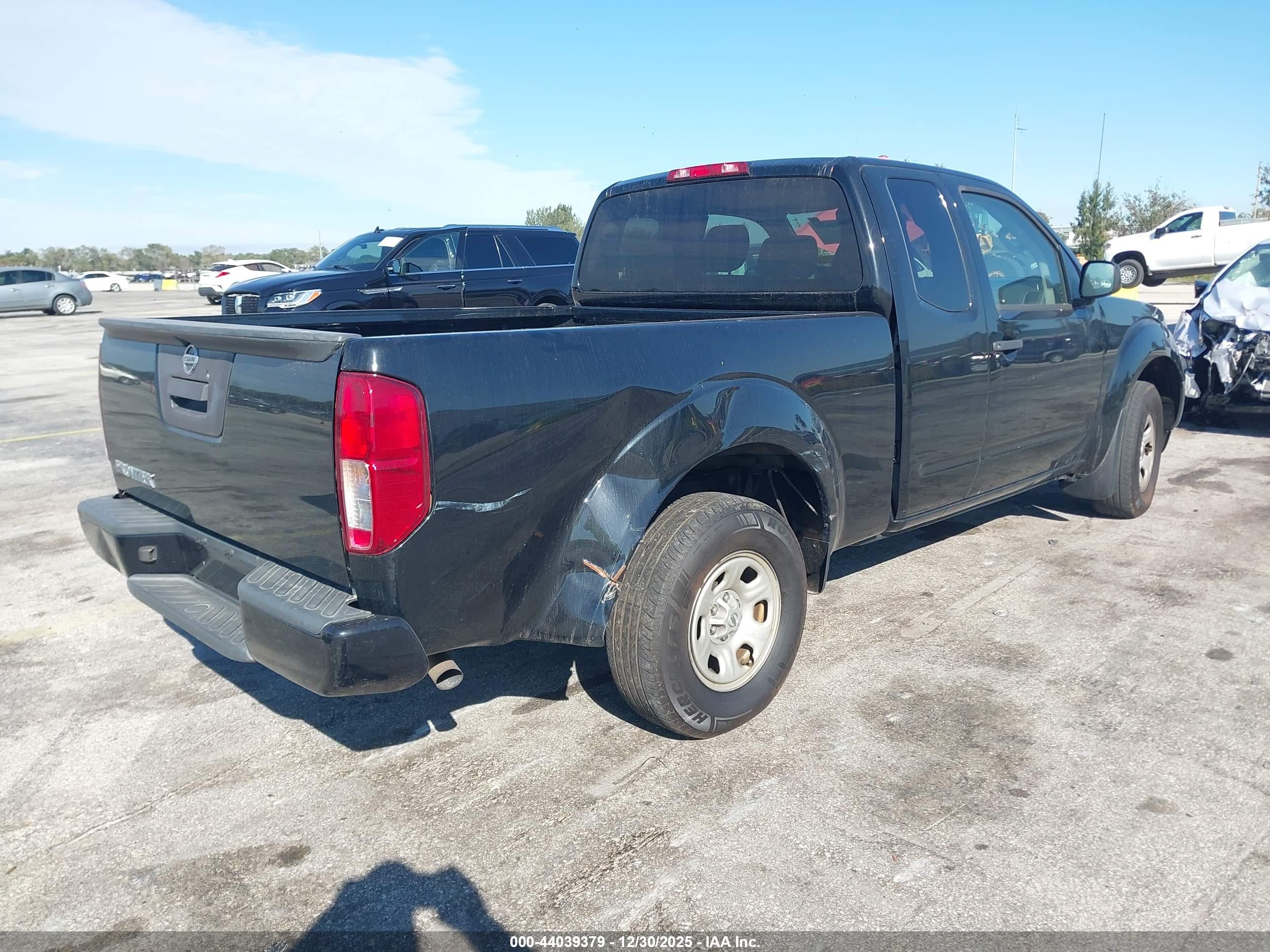 NISSAN FRONTIER image 4