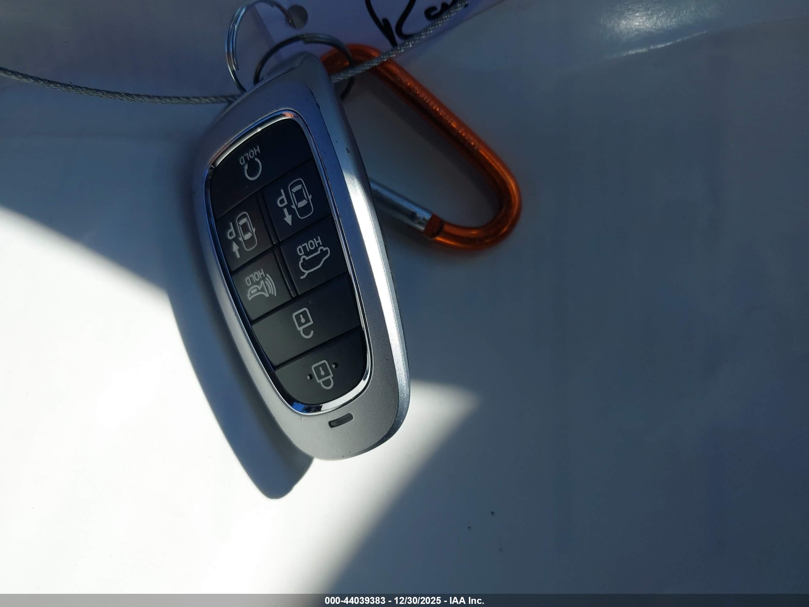 HYUNDAI TUCSON image 11