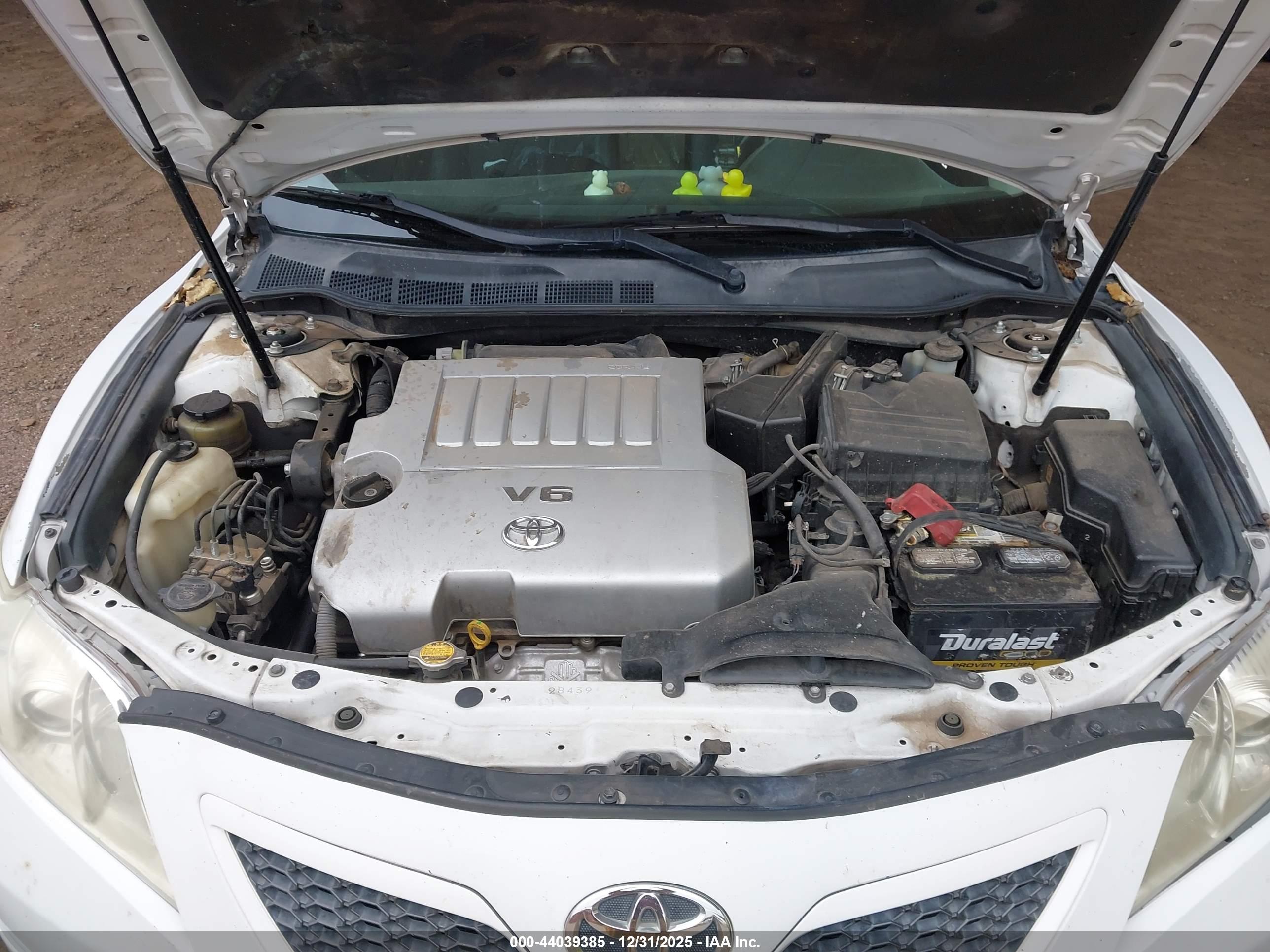 TOYOTA CAMRY image 10
