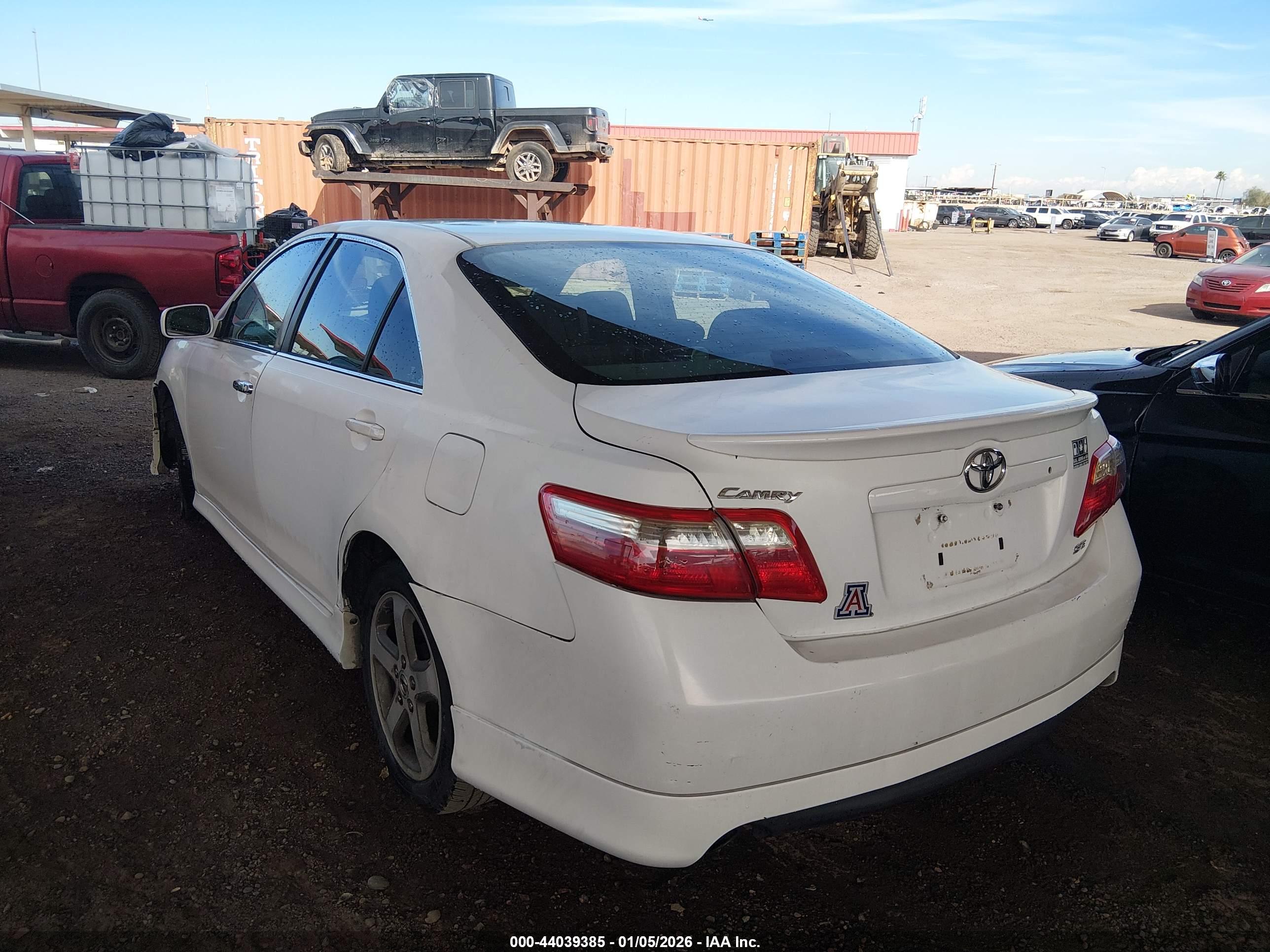 TOYOTA CAMRY image 3