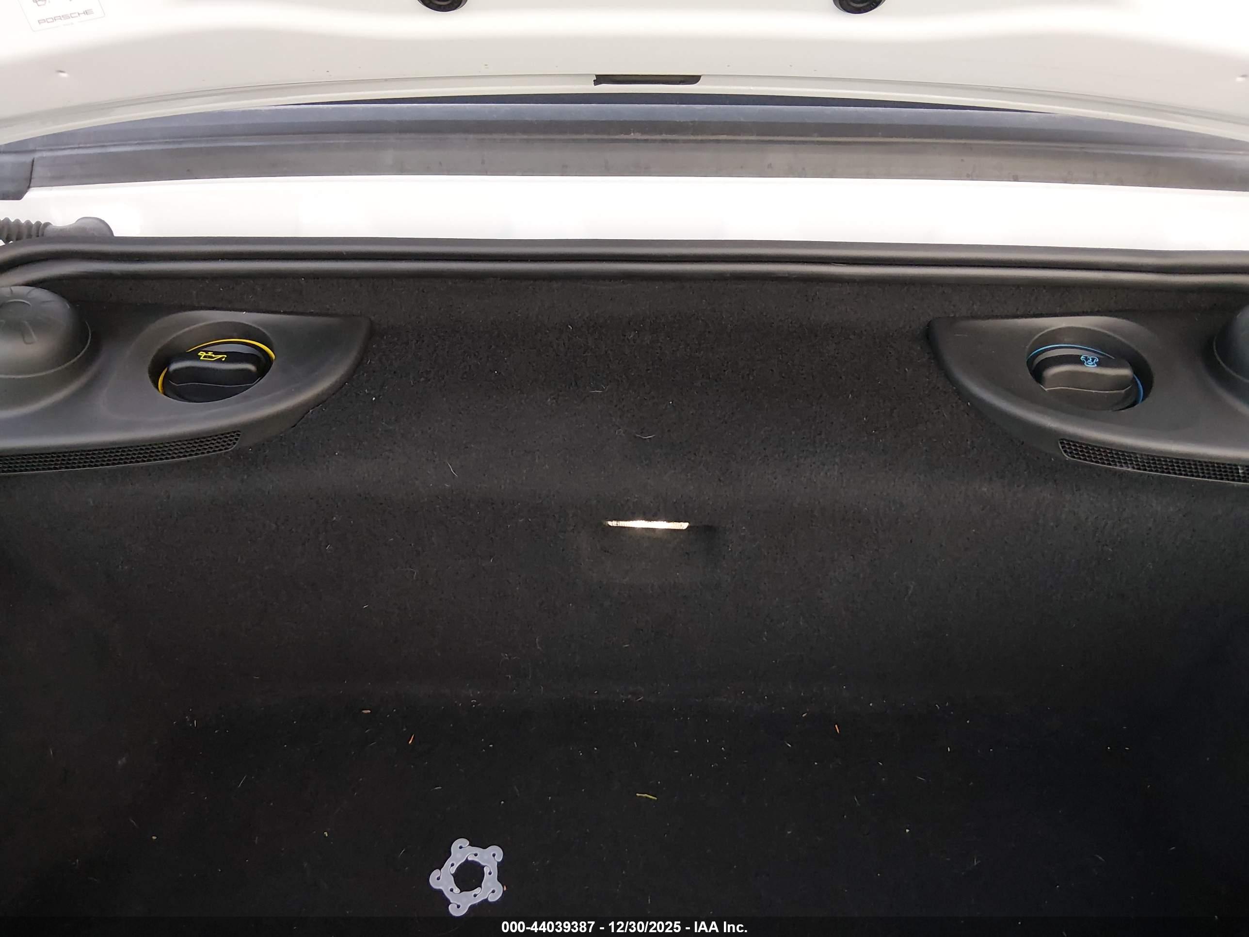 PORSCHE 718 image 10