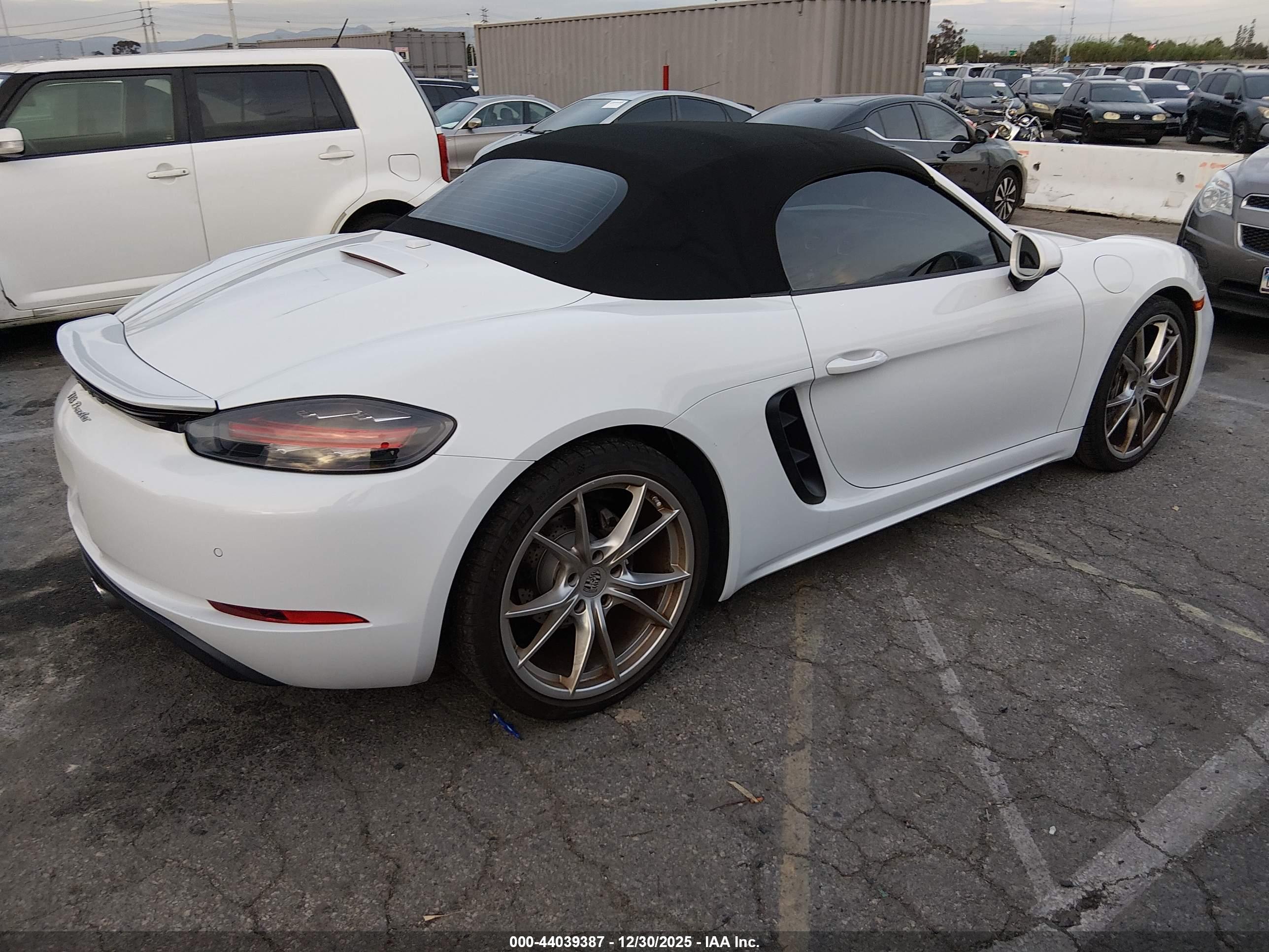PORSCHE 718 image 4